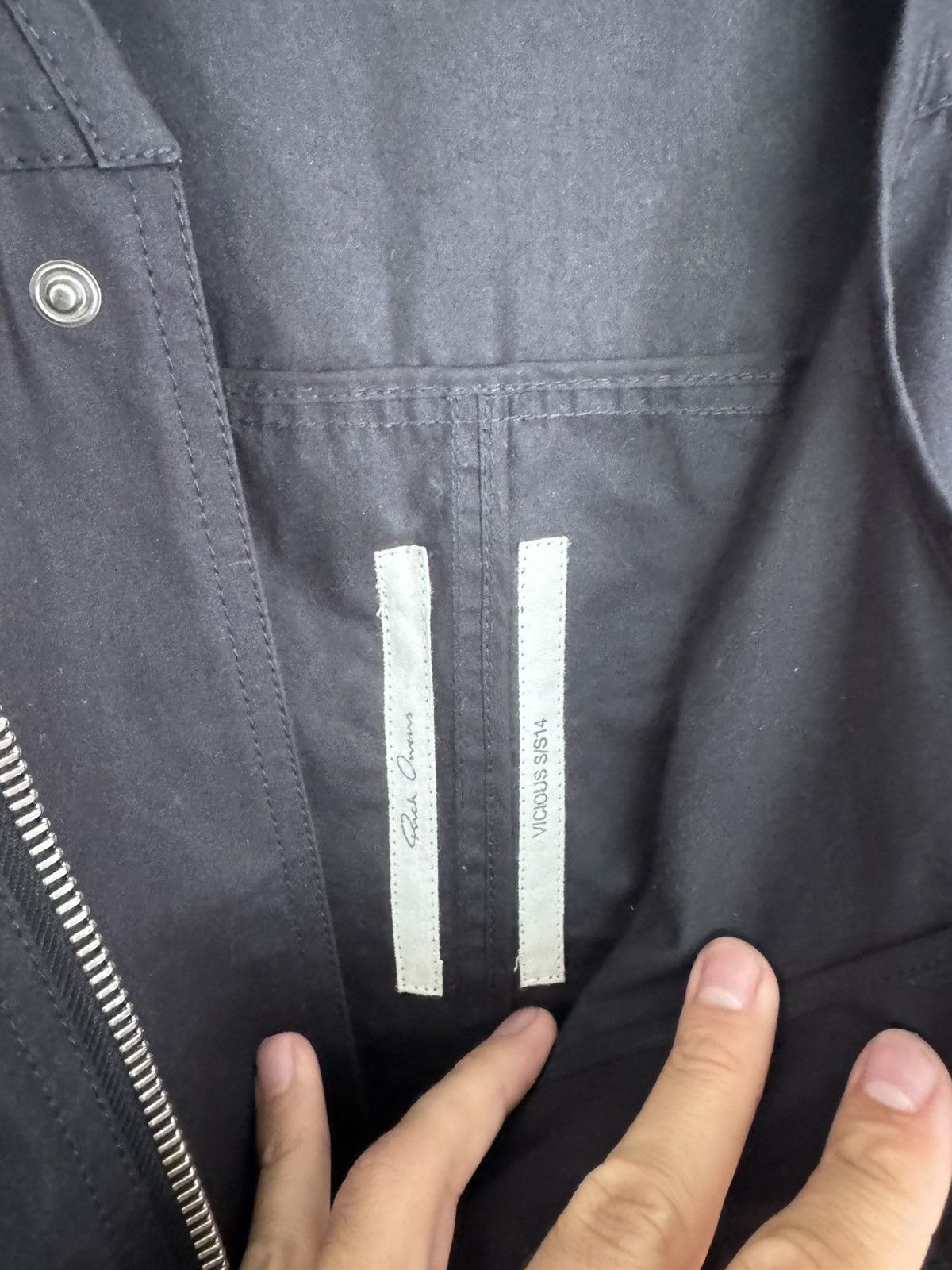 Rick Owens Vicious Asymmetric Zip Size US L / EU 52-54 / 3 - 5 Thumbnail