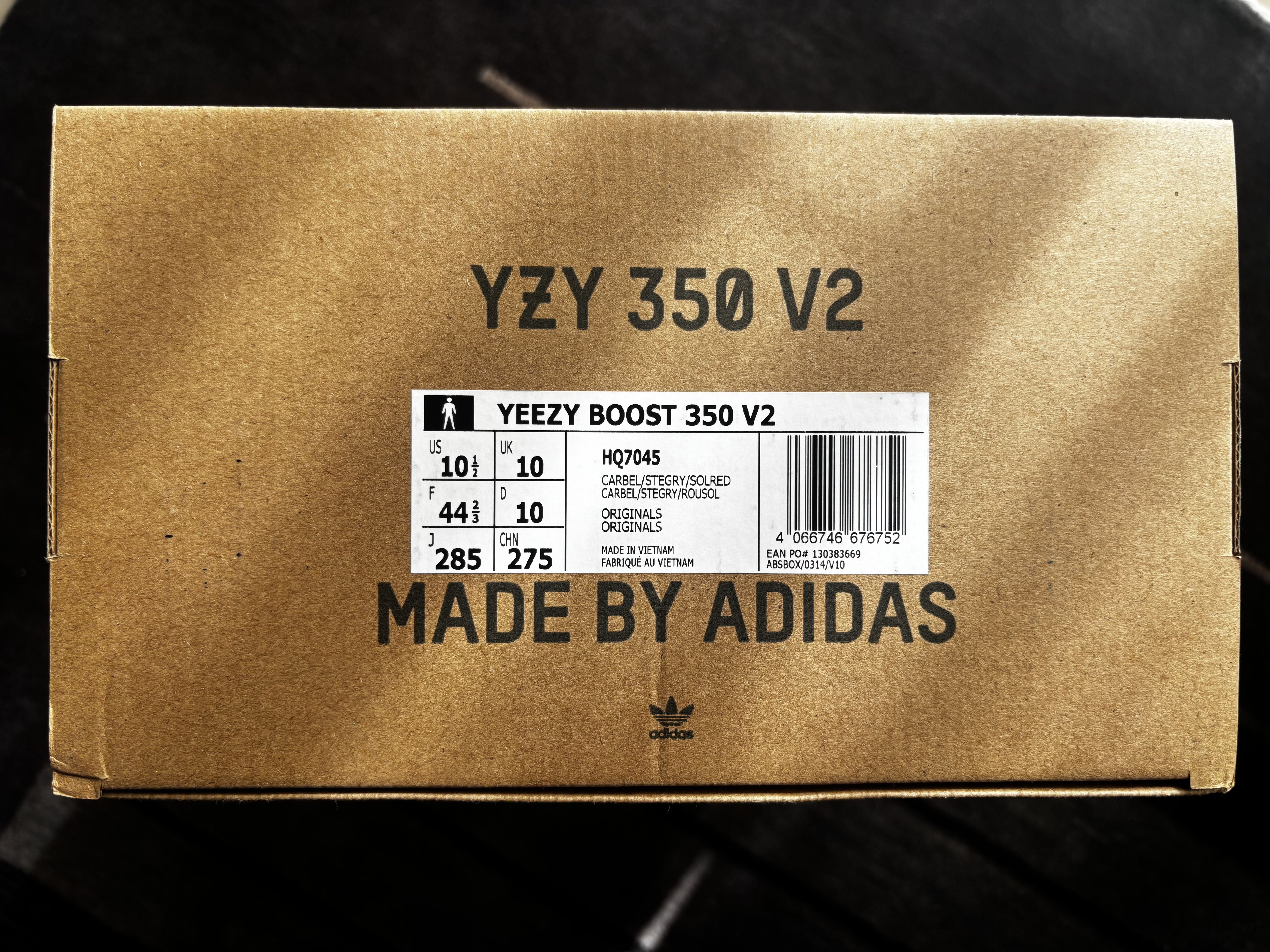 Yeezy Adidas Yeezy Boost 350 V2 Carbon Beluga Size US 10.5 / EU 43-44 - 5 Thumbnail