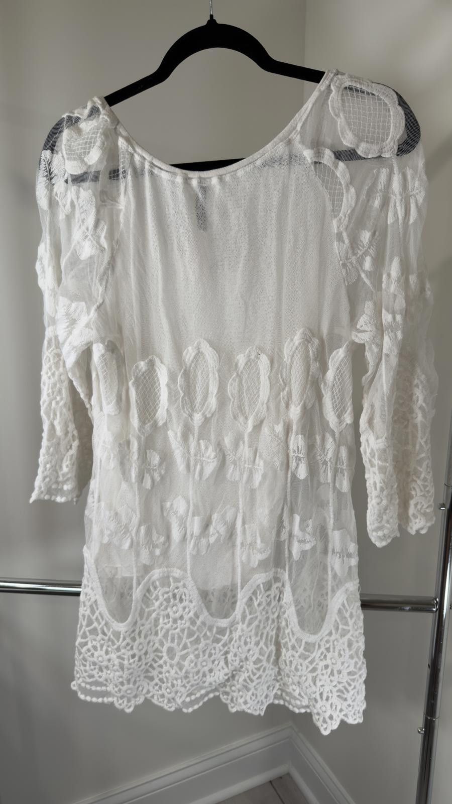 Designer Chic White Lace Tunic - Perfect for Layering Size XL / US 12-14 / IT 48-50 - 2 Thumbnail