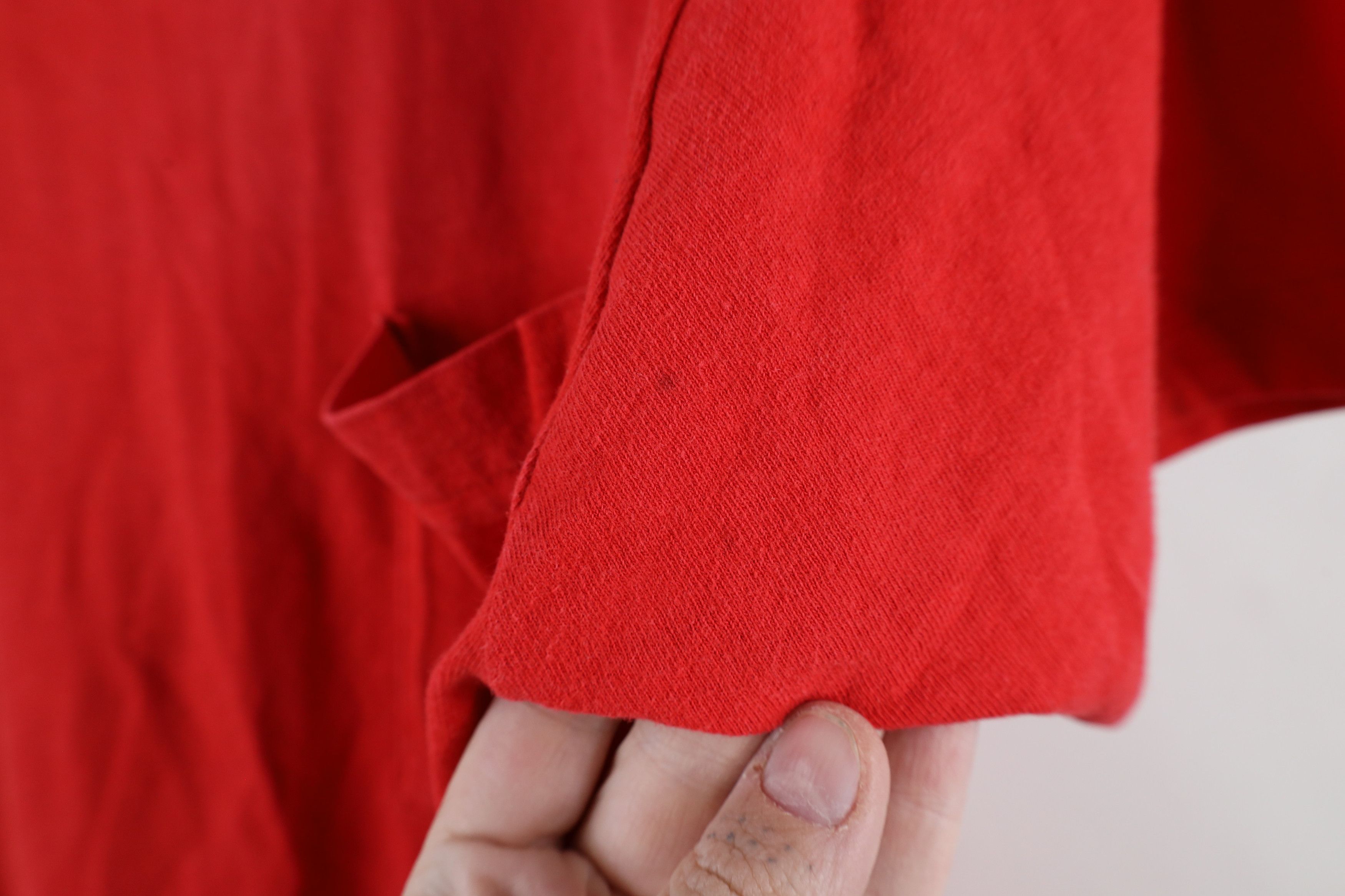 Vintage Vintage 90s Streetwear Blank Cotton Pocket T-Shirt Red USA Size US L / EU 52-54 / 3 - 7 Thumbnail
