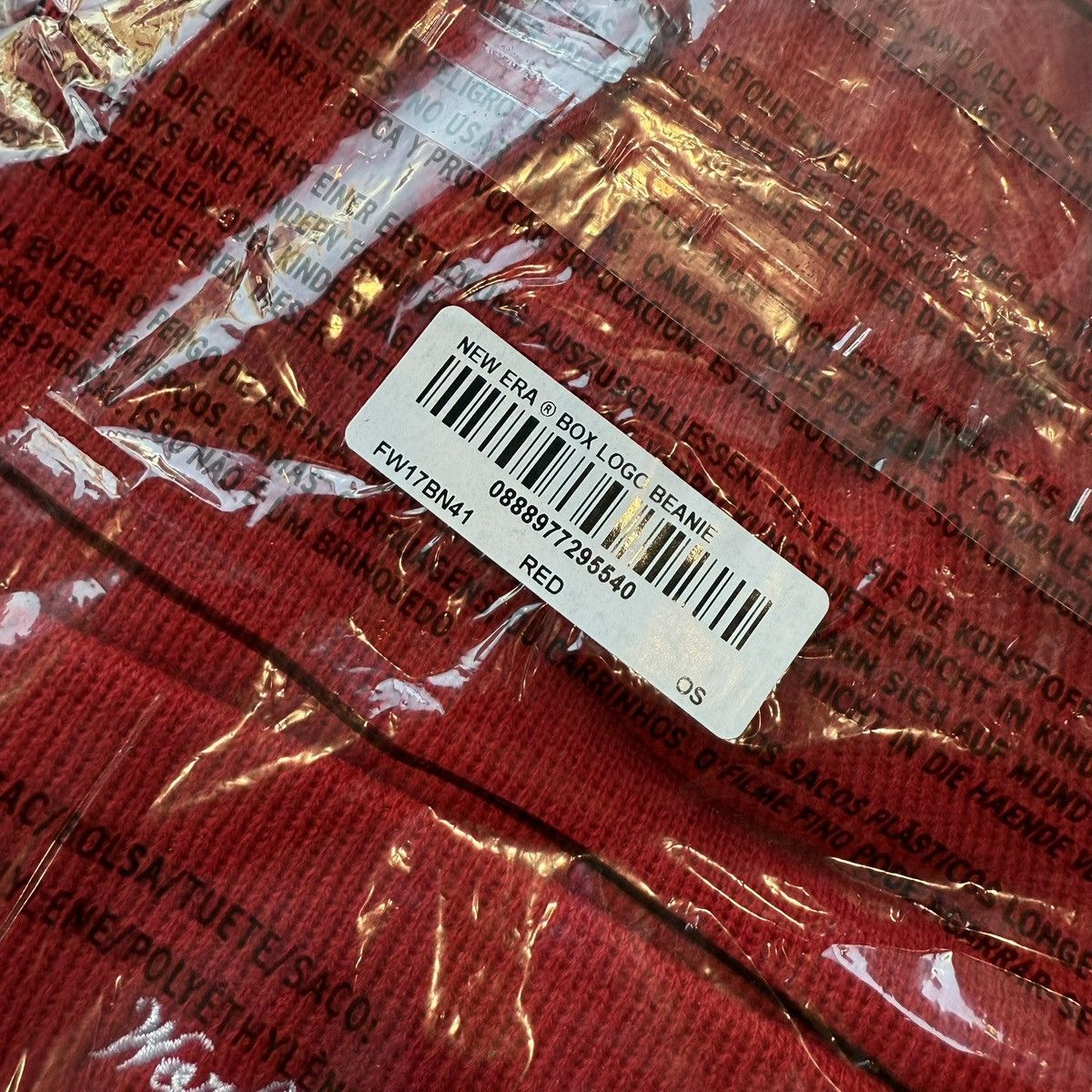 New Era × Supreme FW17 Supreme New Era Box Logo Beanie Red Size ONE SIZE - 7 Thumbnail