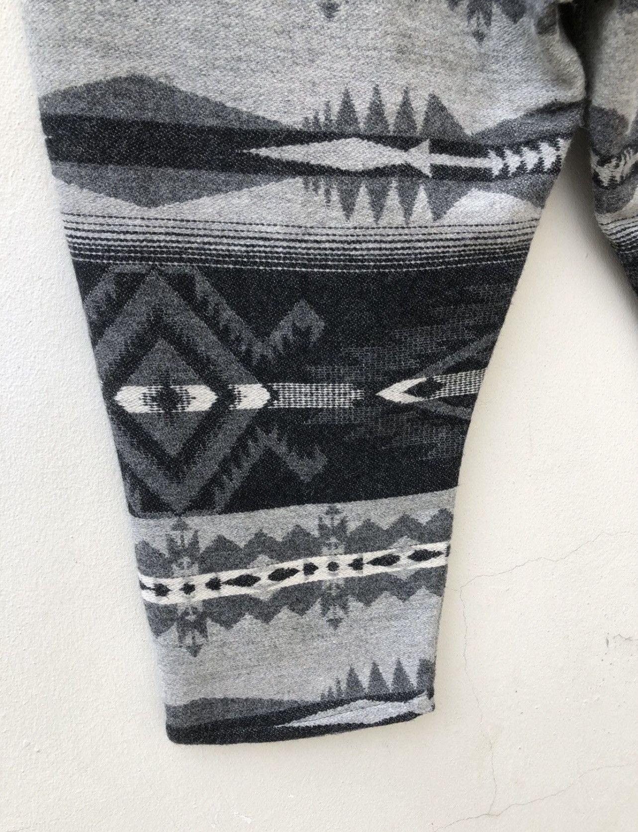 Japanese Brand Rehacer Japan Native Navajo Wool Cropped Pant Size US 30 / EU 46 - 17 Thumbnail
