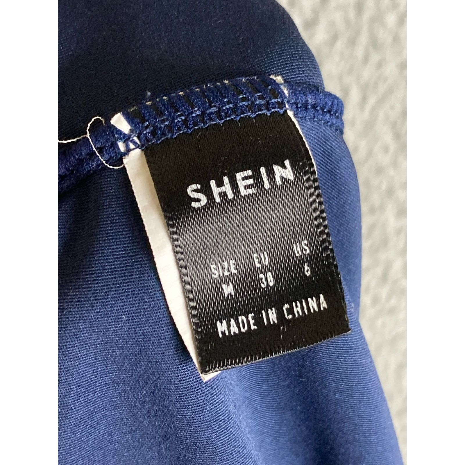 Shein Crop Top Womens Short Sleeve Sexy Blue Black Medium Cropped Size M / US 6-8 / IT 42-44 - 2 Thumbnail