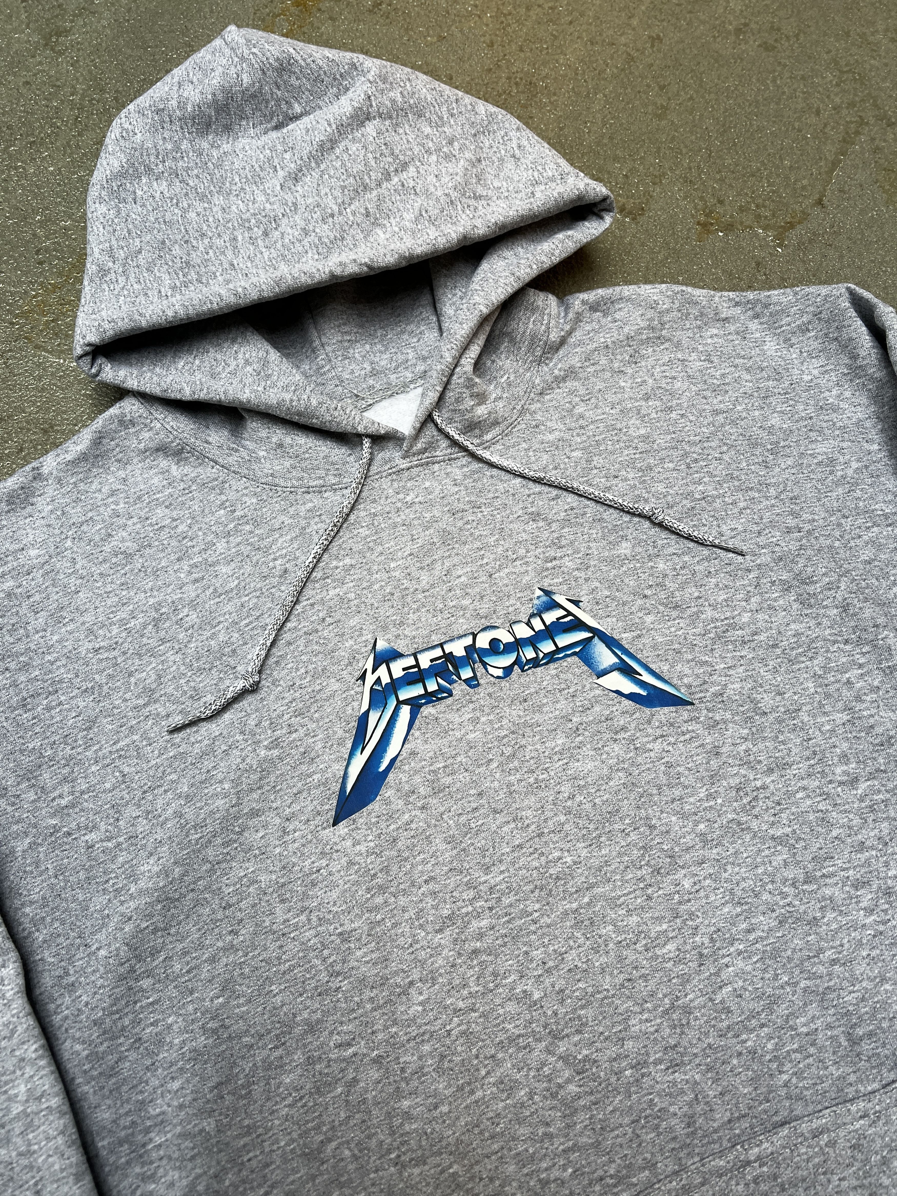 Gildan Deftones Metallica Logo Hoodie Size US XL / EU 56 / 4 - 1 Thumbnail