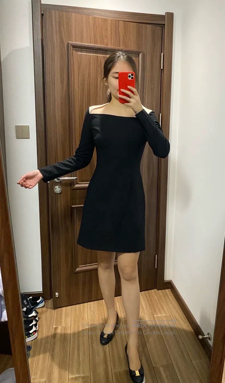 Valentino Valentino Classic silk wool dress Size M / US 6-8 / IT 42-44 - 1 Thumbnail