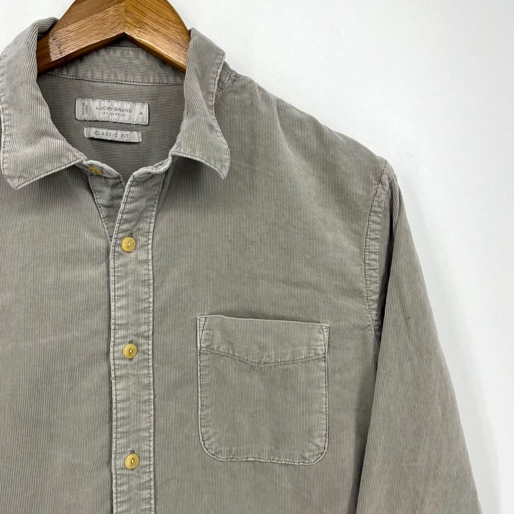 Lucky Brand Lucky Brand Long Sleeve Button-Up Shirt M Gray Corduroy Classic Fit Men Size US M / EU 48-50 / 2 - 4 Thumbnail