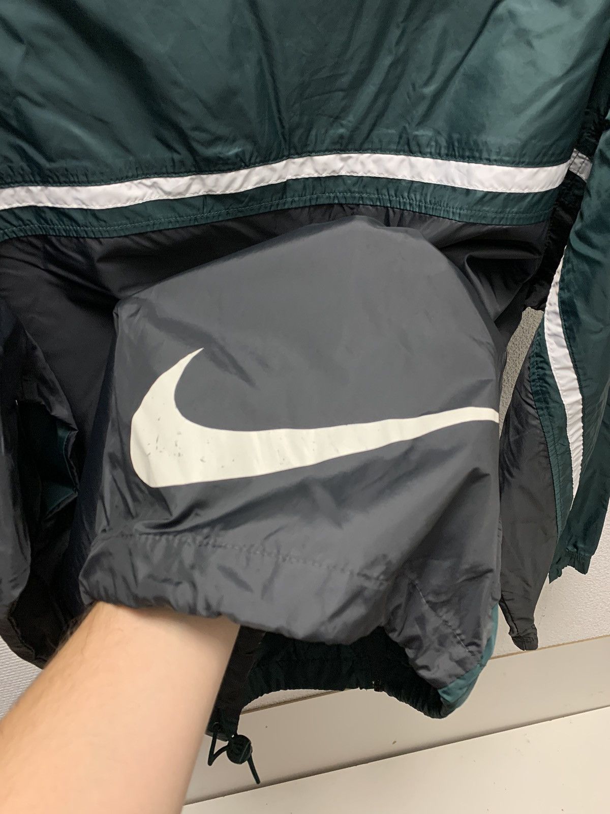 Nike Nike vintage light jacket big logo 1990th 90th red tags M Size US M / EU 48-50 / 2 - 10 Thumbnail