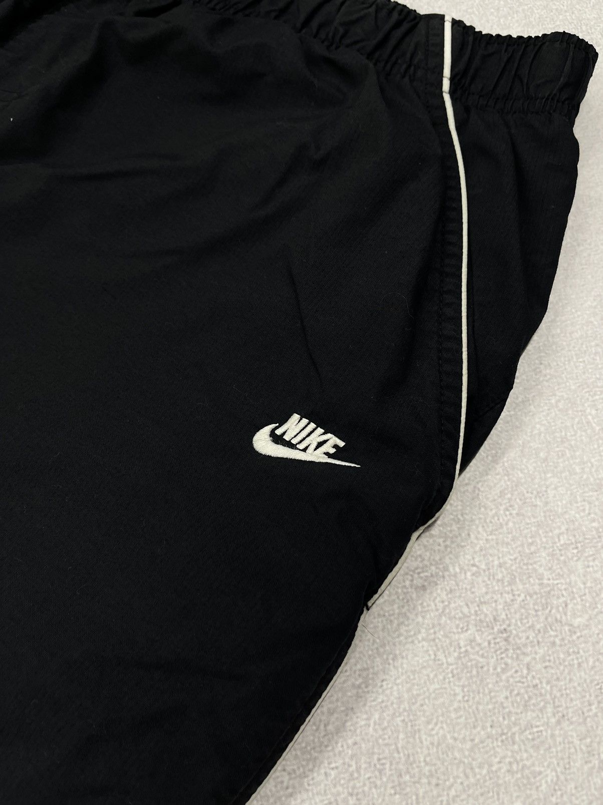 Nike × Nike ACG × Vintage Vintage Nike Nylon Black Shorts Drill Y2K ACG TN Size US 36 / EU 52 - 4 Thumbnail