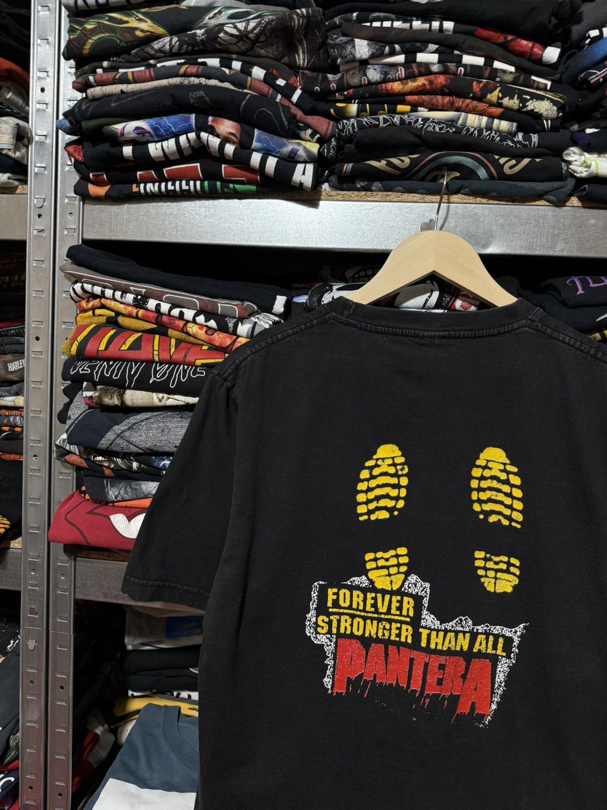 Vintage Vintage 1990’s Pantera Vulgar Display Of Power Rock T-Shirt Size US XL / EU 56 / 4 - 4 Thumbnail