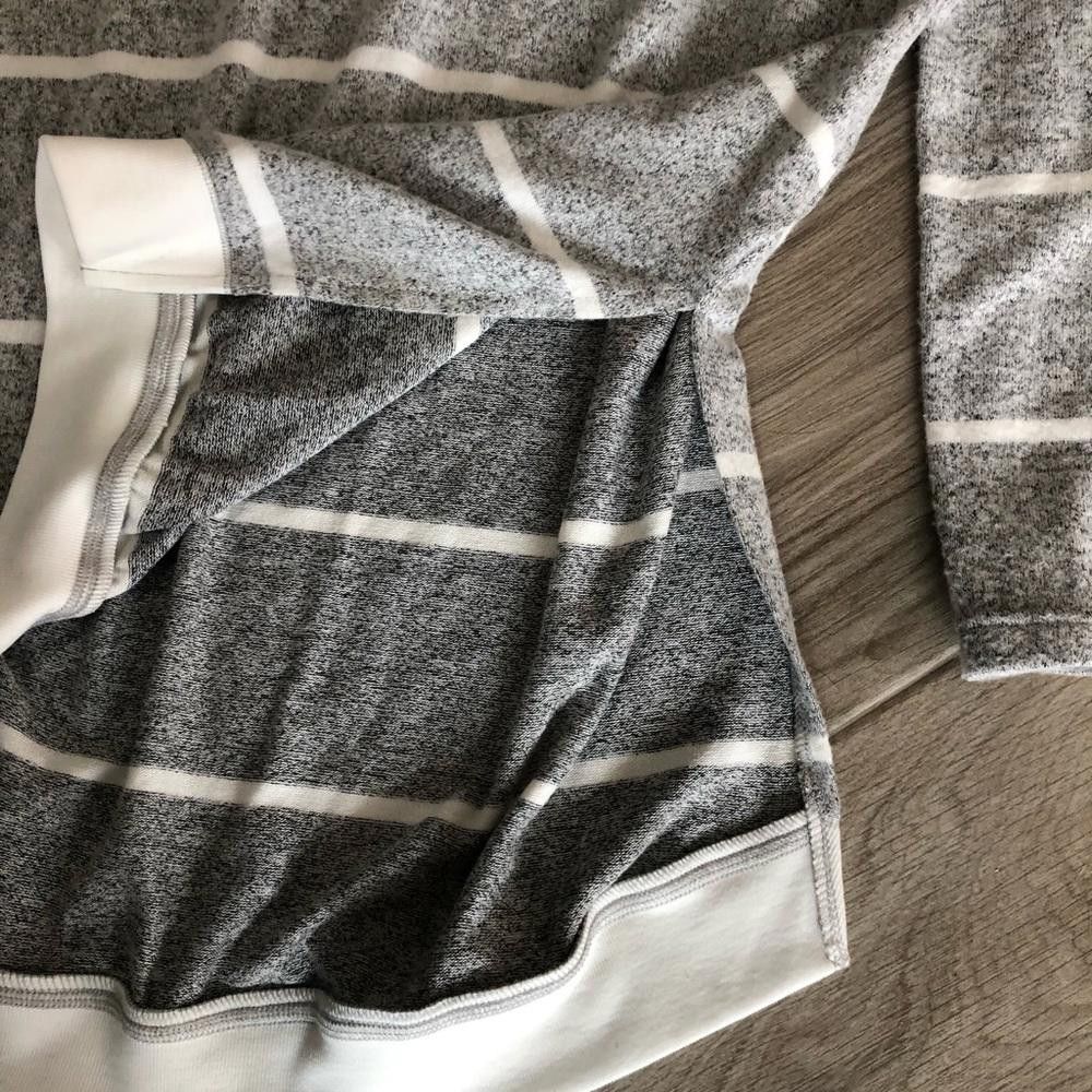 Designer Melloday Grey And White Striped Hi Low Sweater Top Size XS / US 0-2 / IT 36-38 - 2 Thumbnail