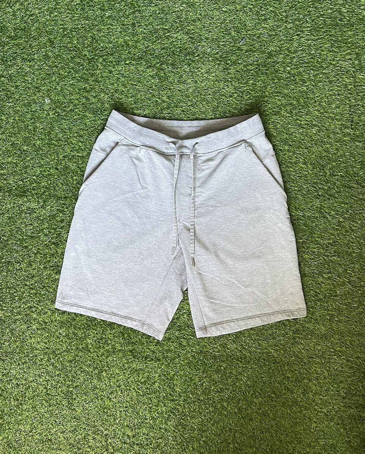 Lululemon LULU LEMON SHORTS Size US 33 - 3 Thumbnail
