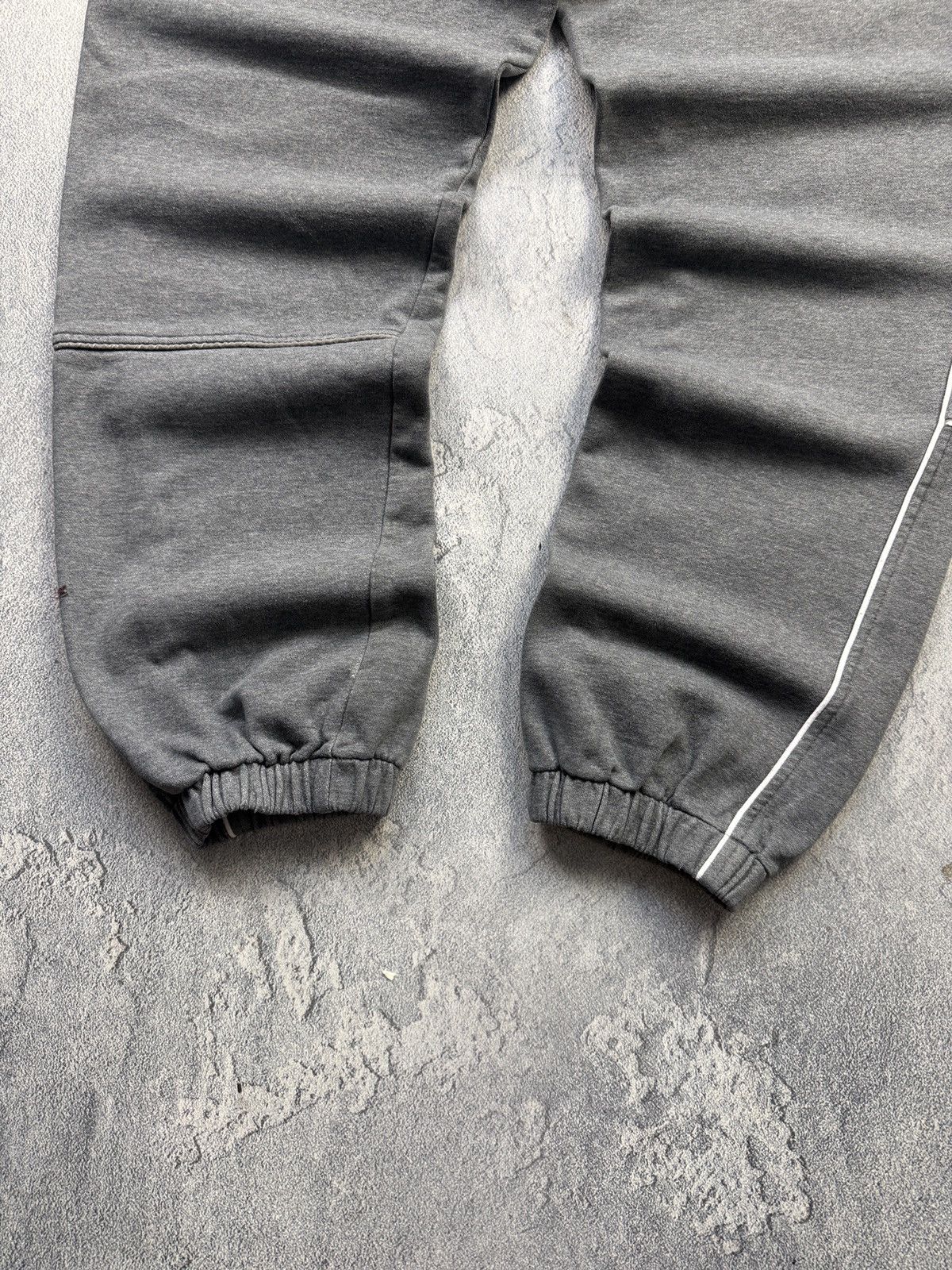 Nike Nike Vintage Baggy Sweatpants Cotton Pants Y2K Swoosh Size US 34 / EU 50 - 9 Thumbnail