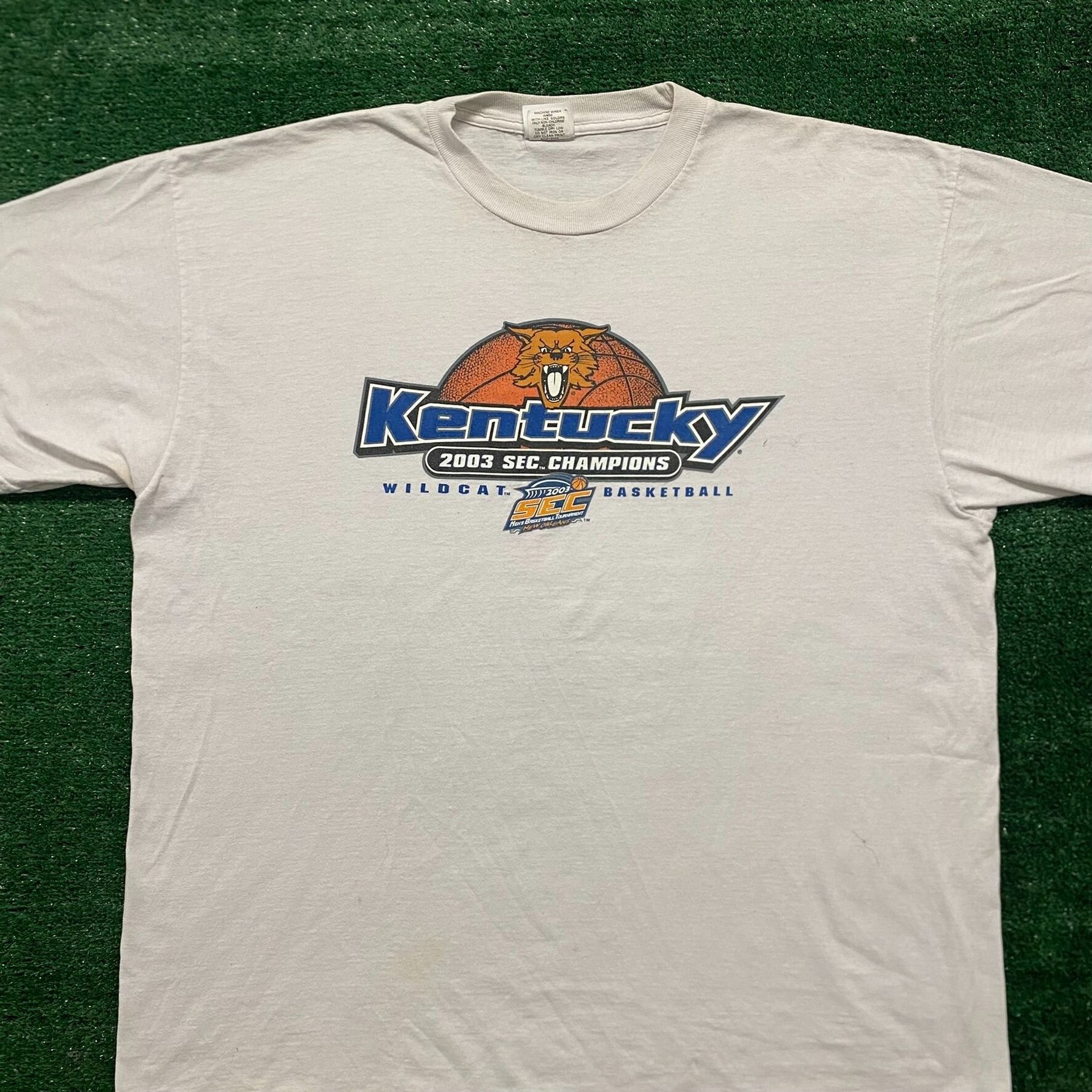 Vintage Vintage Y2K Kentucky Wildcats Essential College Sports Tee Size US XXL / EU 58 / 5 - 1 Preview