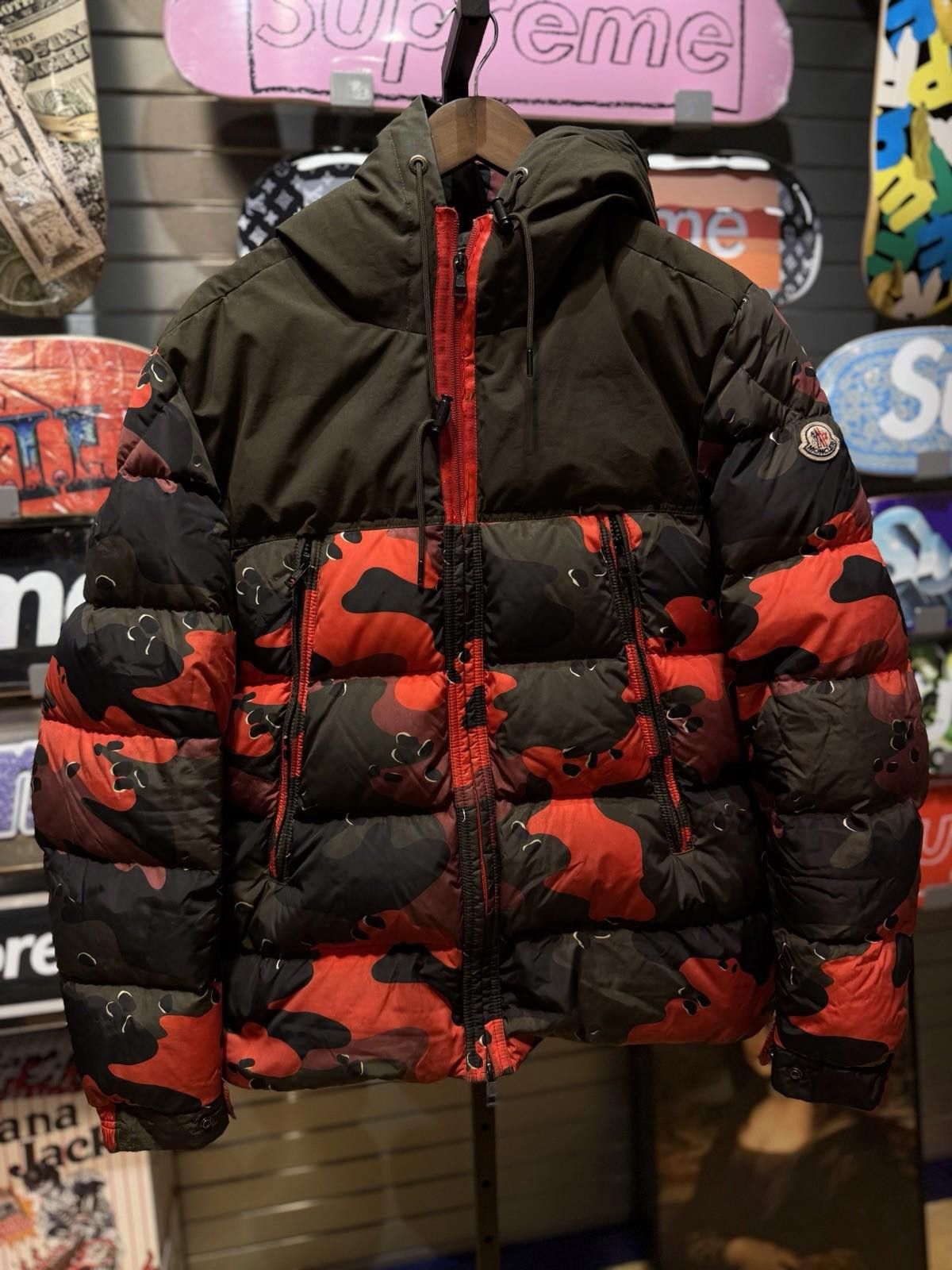 Moncler Moncler EYMERIC GIUBBOTTO Puffer Down Jacket Red (4) $2000 Size US M / EU 48-50 / 2 - 8 Thumbnail