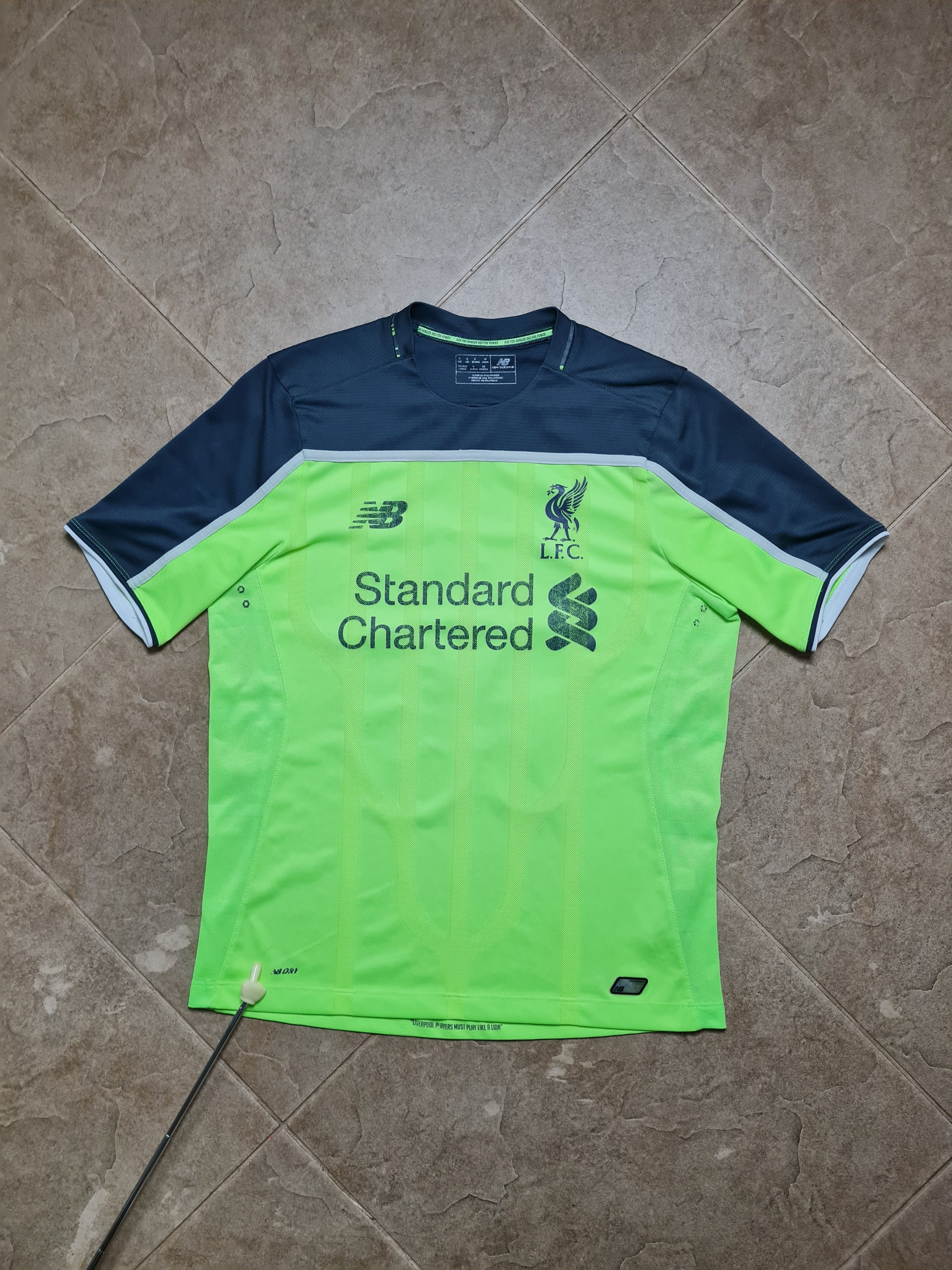 New Balance LIVERPOOL FC 2016/17 Third Sadio MANE 19 NB Toxic Green Size US S / EU 44-46 / 1 - 2 Thumbnail