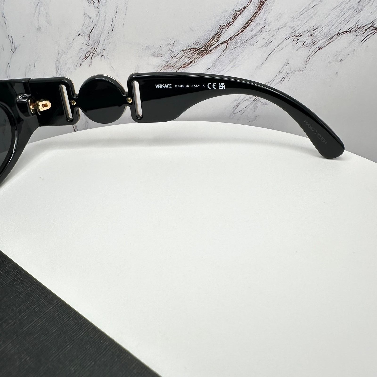Versace New Versace Sunglasses Black Gold Seen On Sabrina Carpenter Size ONE SIZE - 8 Thumbnail