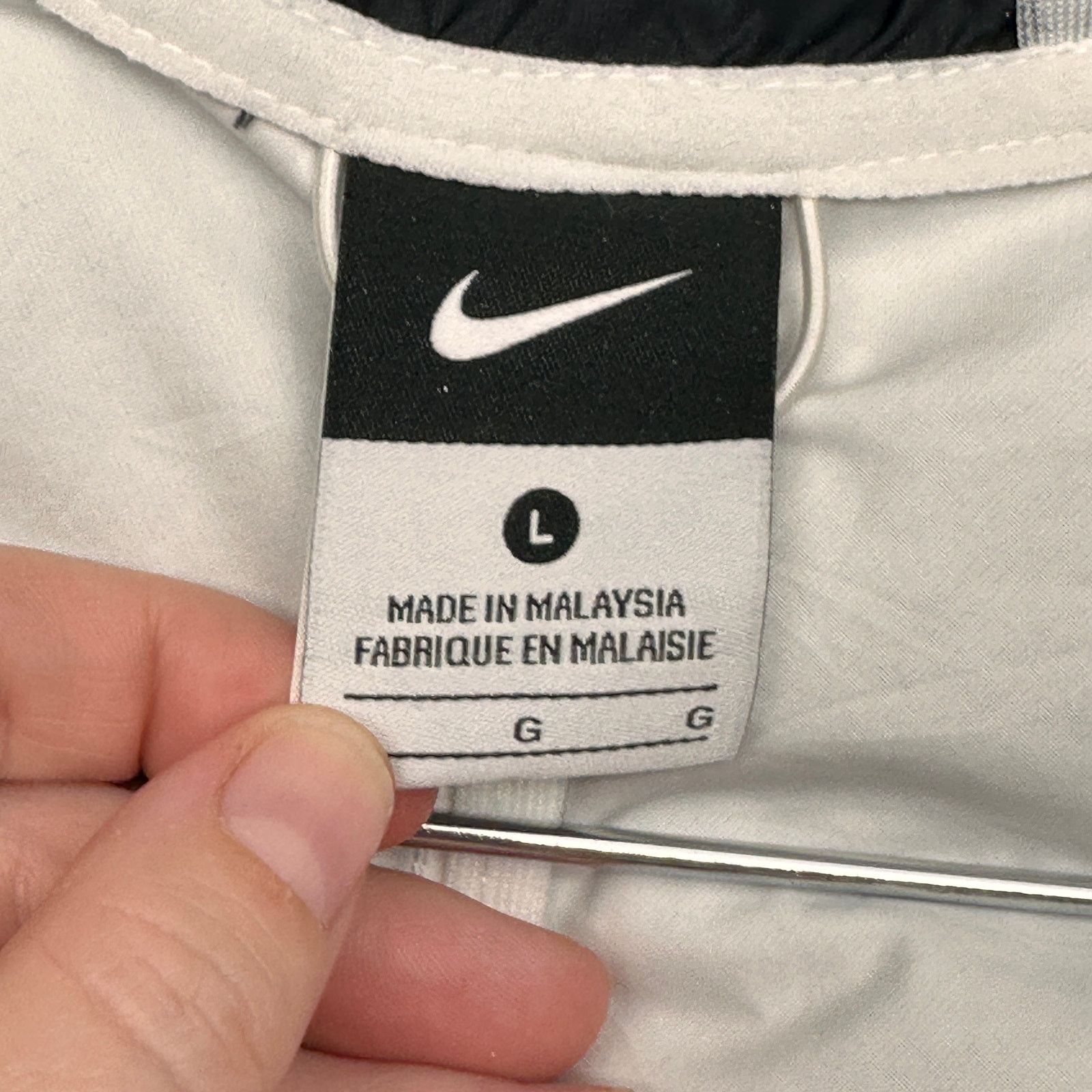 Nike Nike Windbreaker Hooded Black White Mesh Lined Jacket Large Size US L / EU 52-54 / 3 - 3 Thumbnail