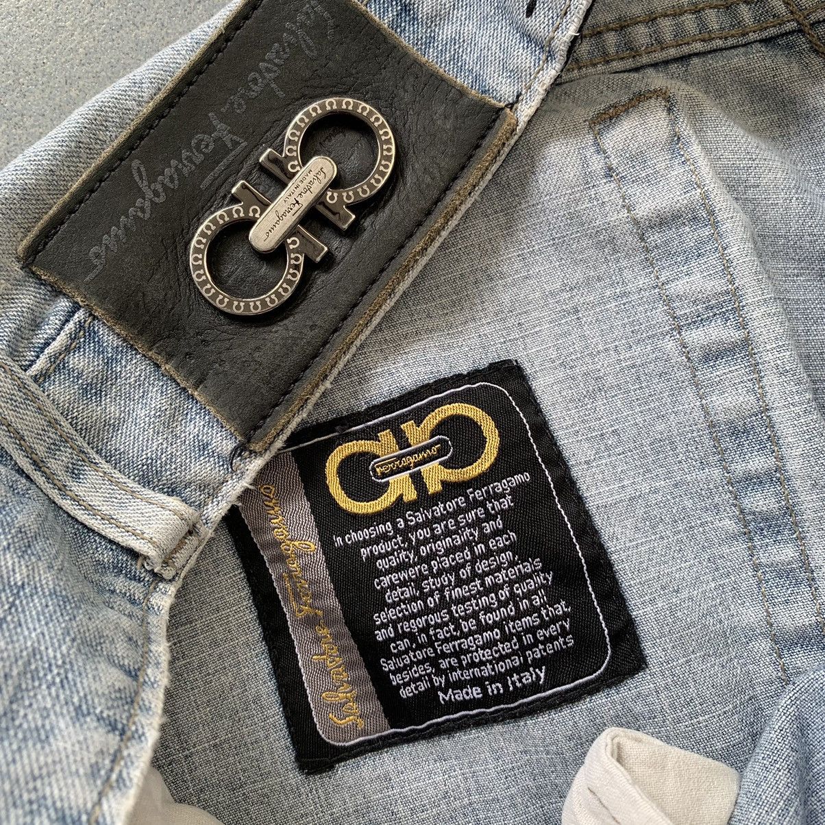 Designer × Salvatore Ferragamo Salvatore Ferragamo Basic Baggy Styled Vintage Jeans Size US 32 / EU 48 - 5 Thumbnail