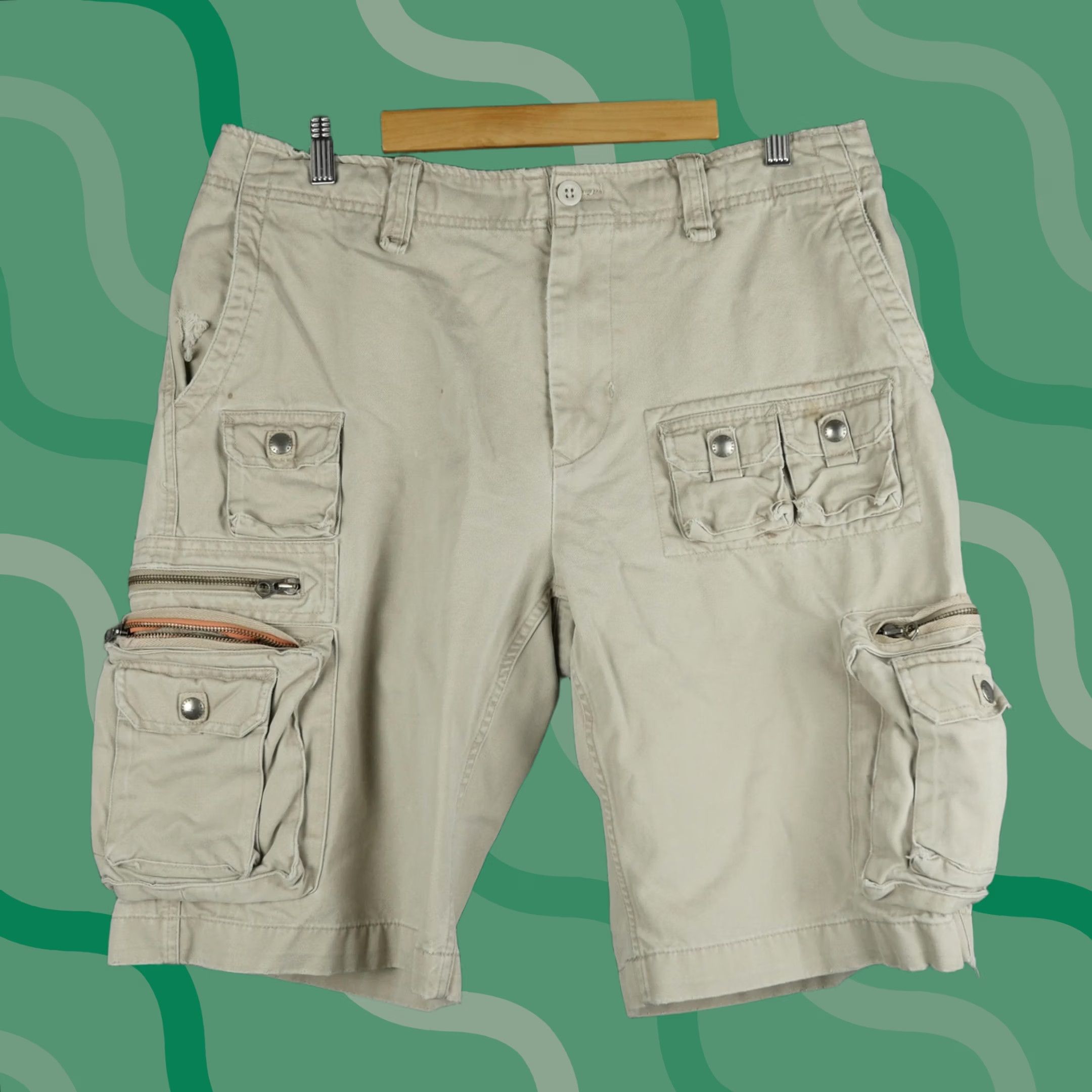 Polo Ralph Lauren Ralph Lauren Shorts Mens 35 Beige Cargo Utility Paratroper Distressed Flaw Size US 35 - 1 Thumbnail