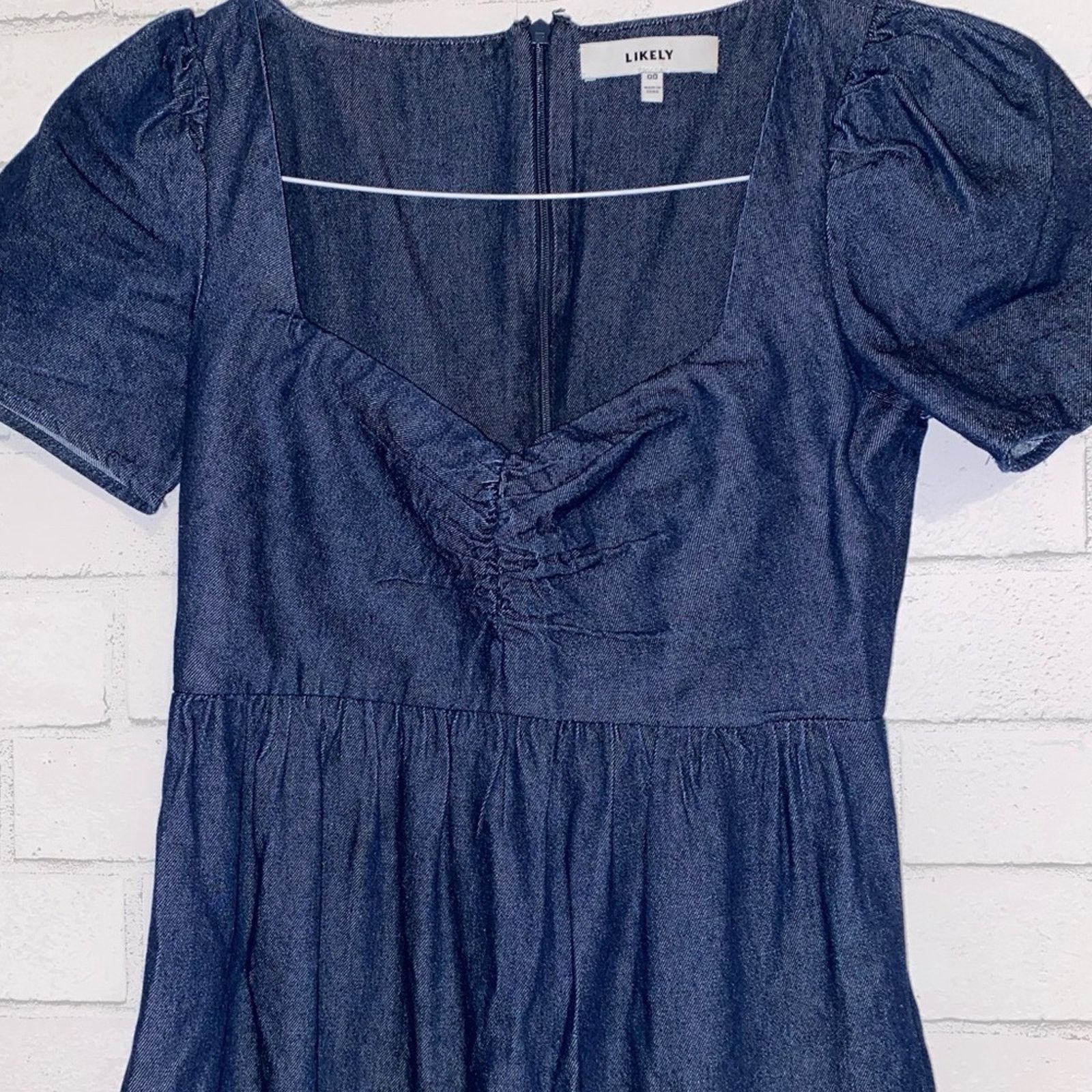 LIKELY Likely x Revolve $248 Lear Puff Sleeve Denim Dress 00 NWOT Size XS / US 0-2 / IT 36-38 - 8 Thumbnail