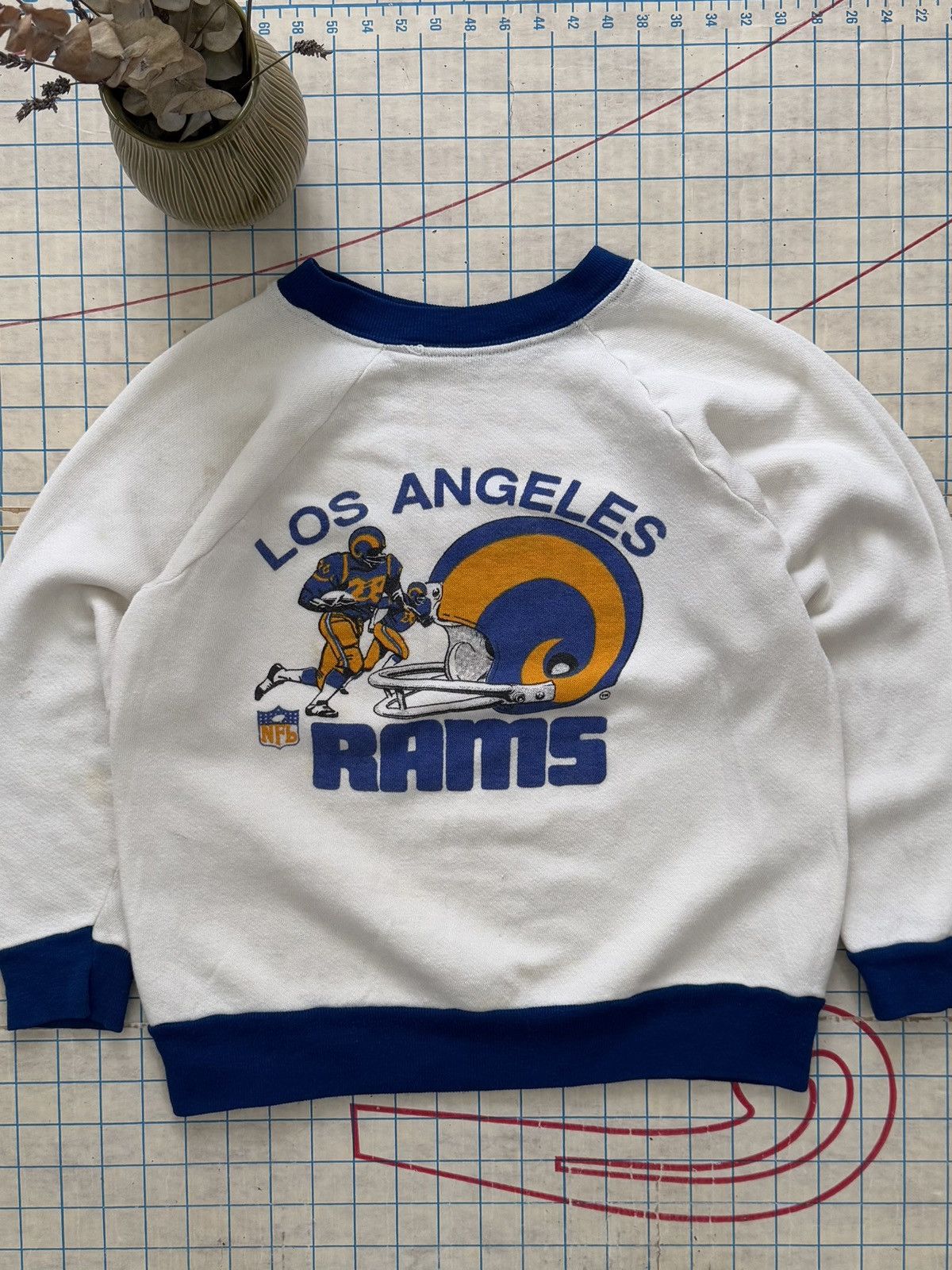 NFL × Vintage Vintage LA Rams Raglan Sleeve Crewneck Boys Kids Size Large Size US XXS / EU 40 - 3 Thumbnail