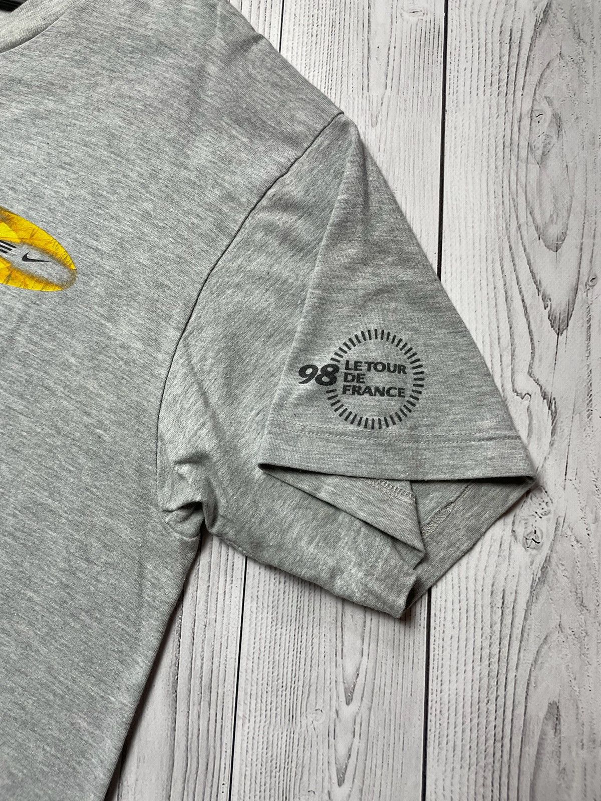 Nike × Vintage Vintage Nike Le tour De France size L logo rare size L 1998 Size US L / EU 52-54 / 3 - 2 Thumbnail