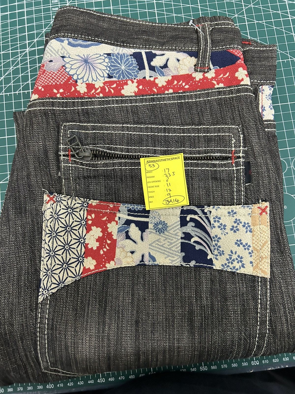 20471120 Wild Khakis Japanese Denim Karakuri Pocket Backside Sakura Size US 33 - 17 Thumbnail