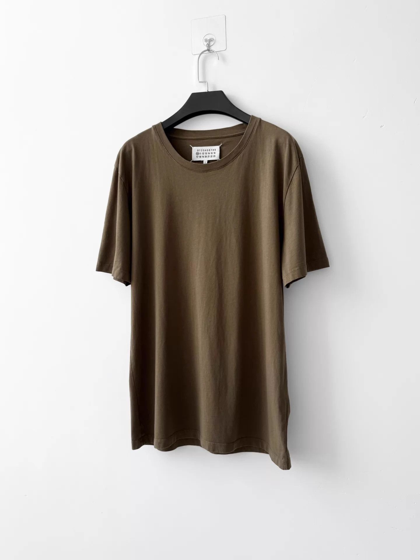 Maison Margiela Maison Margiela S/S19 Milk Tea Solid Tee Size US M / EU 48-50 / 2 - 2 Thumbnail