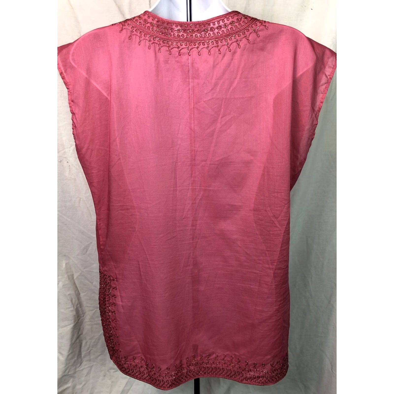 Vintage VINTAGE New York and Company Blouse Shirt S Womens Mauve Pink Beaded Embroidered V-Neck Cap Sleeve Boho Fairy 90s Style Size S / US 4 / IT 40 - 3 Thumbnail