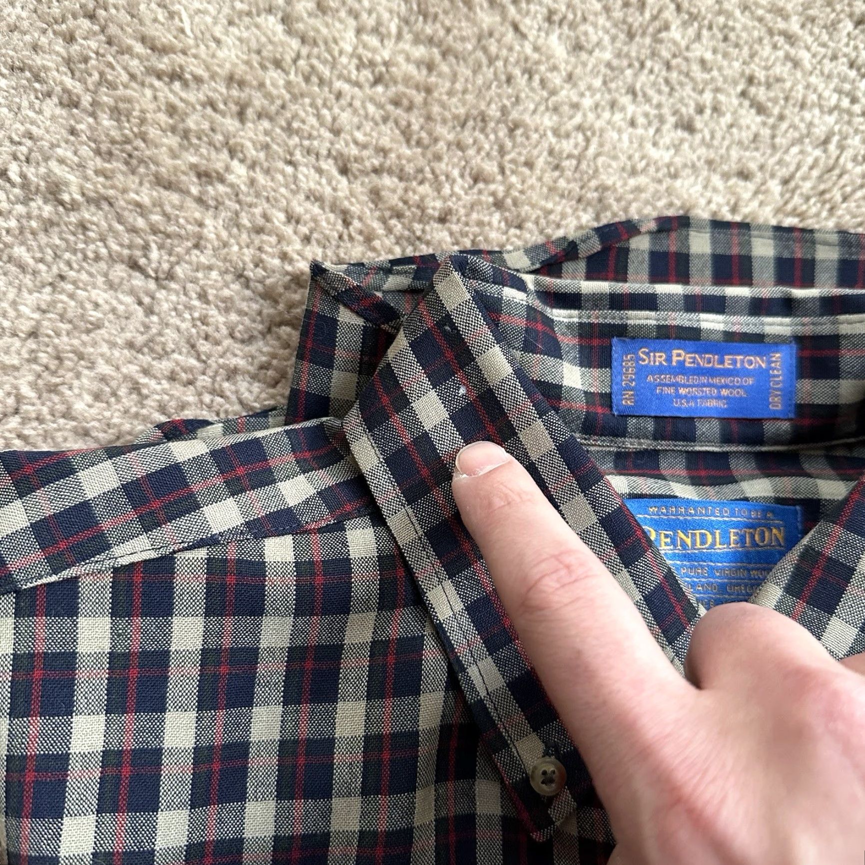 Pendleton Shirt Mens Medium Button-Down 100% Wool Blue Red Tan Checks