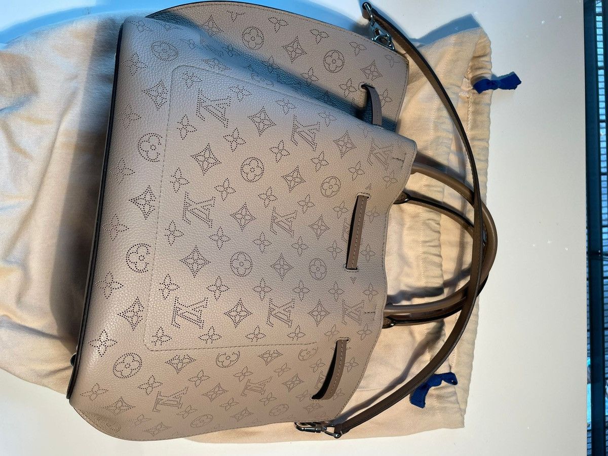 Louis Vuitton Louis Vuitton Monogram Mahina Galet Size ONE SIZE - 17 Thumbnail
