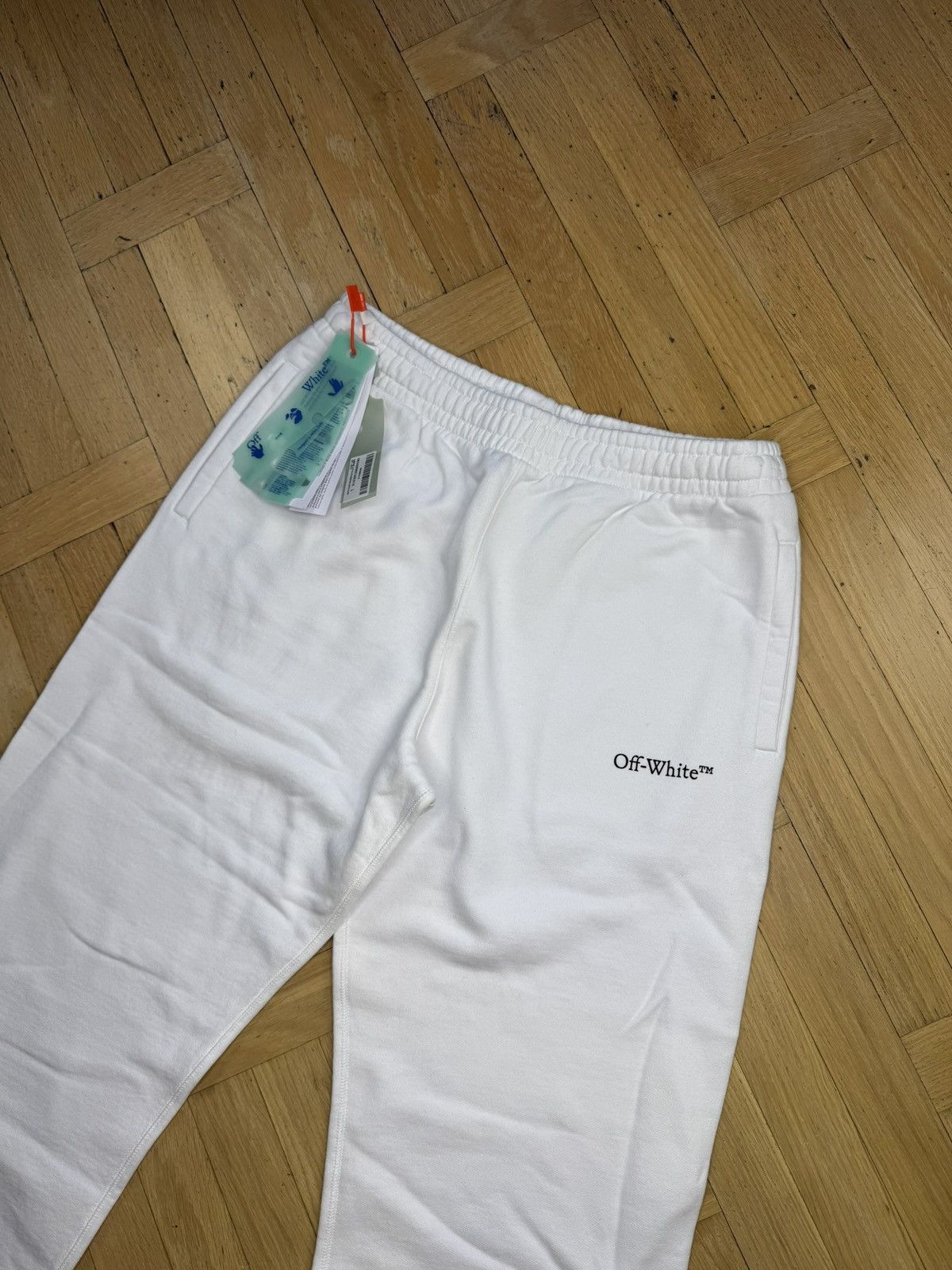 Off-White OFF-WHITE CARAVAGGIO ARROWS WHITE SWEATPANTS Size US 34 / EU 50 - 5 Thumbnail