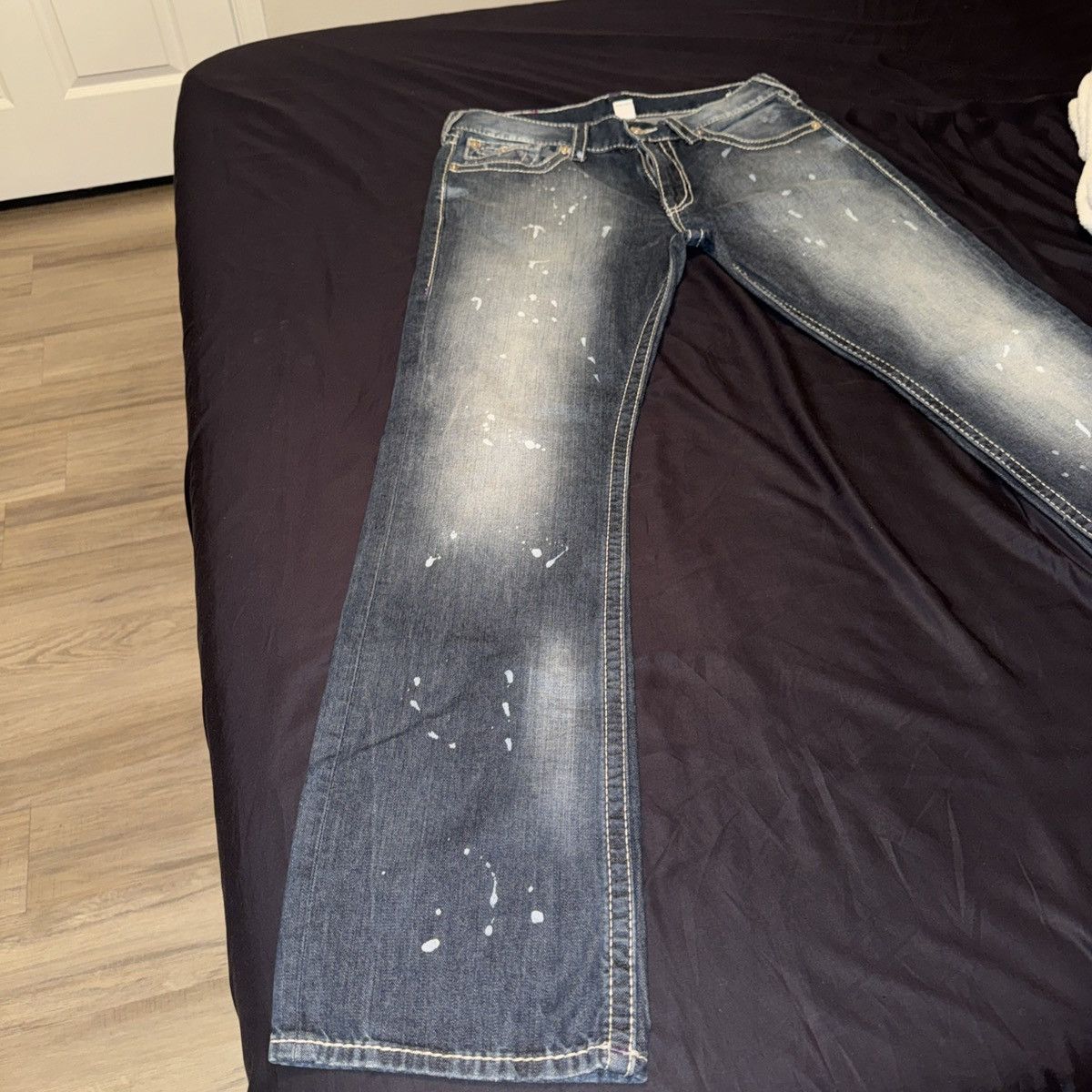 True Religion True Religion Straight Big T Stitch Flap Paint Splatter Size US 34 / EU 50 - 2 Thumbnail