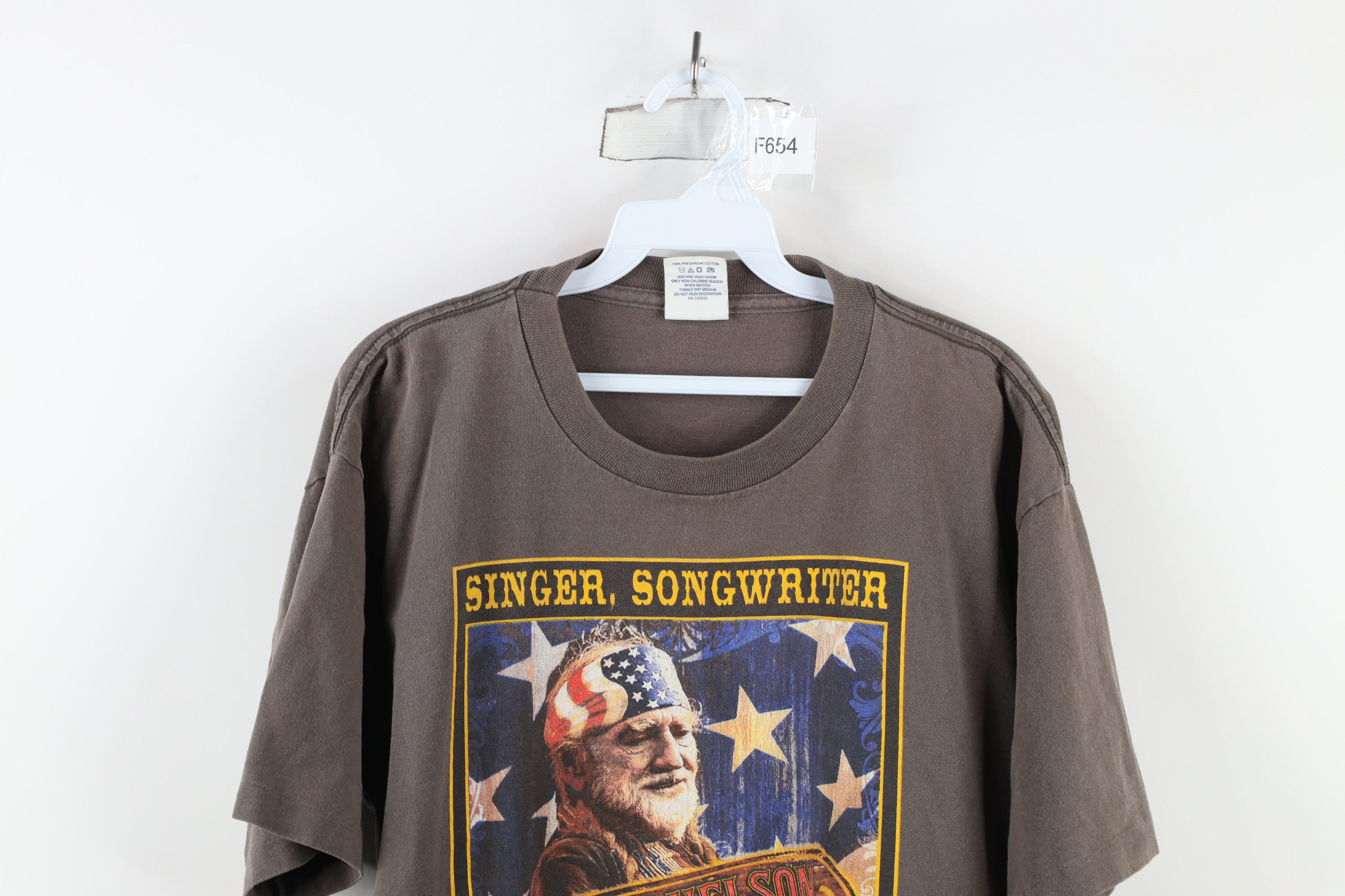 Vintage Vintage Y2K 2009 and Family Live In Concert T-Shirt USA Size US L / EU 52-54 / 3 - 2 Thumbnail