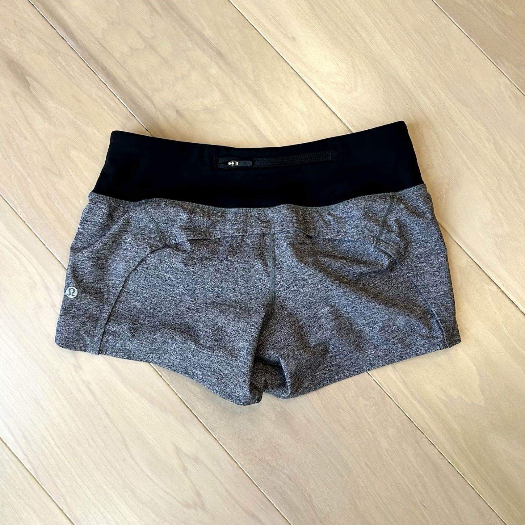 Lululemon Lululemon Run Times Short II Women’s 4 Gray Lined 4" Inseam Size 27" / US 4 / IT 40 - 3 Thumbnail