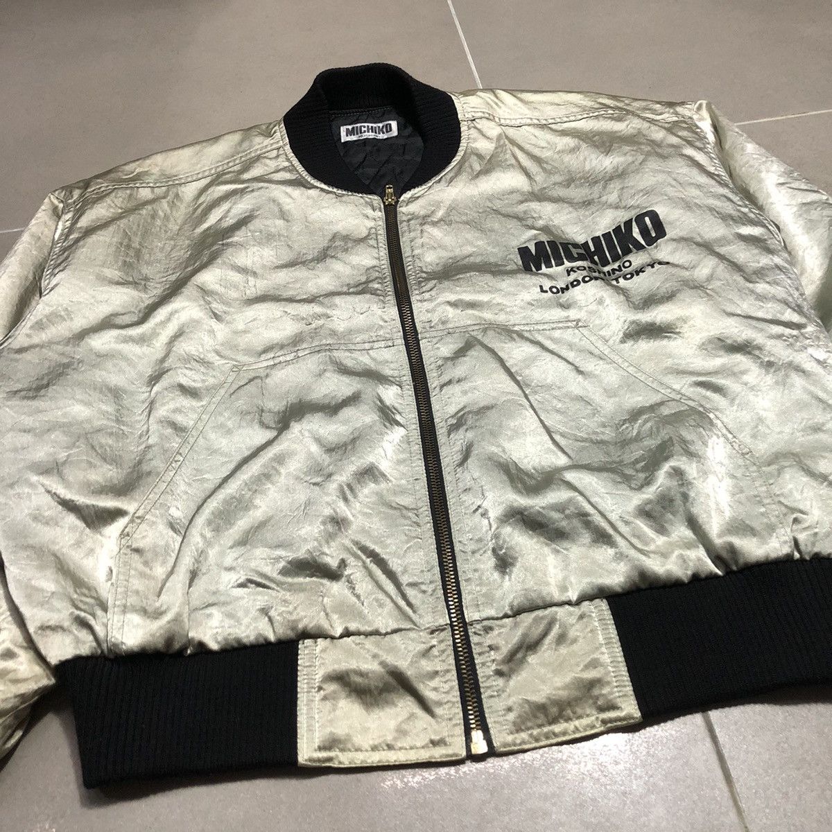 Michiko Koshino × Michiko Koshino London Vtg Michiko Koshino London Spell-Out Bomber Jaket Size US M / EU 48-50 / 2 - 4 Thumbnail