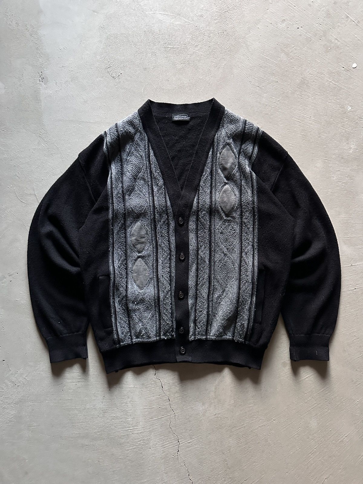 Vintage vintage 90s made in canada coogi style boxy cropped cardigan Size US XL / EU 56 / 4 - 1 Thumbnail