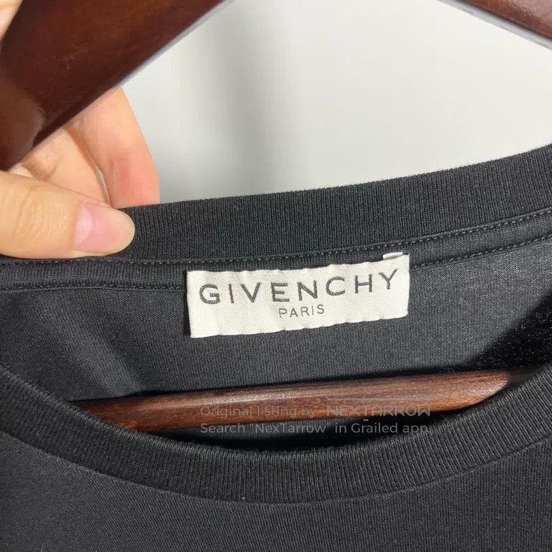 Givenchy Givenchy Letter Logo Pattern Printed Round Neck Short Slee Size US L / EU 52-54 / 3 - 3 Thumbnail