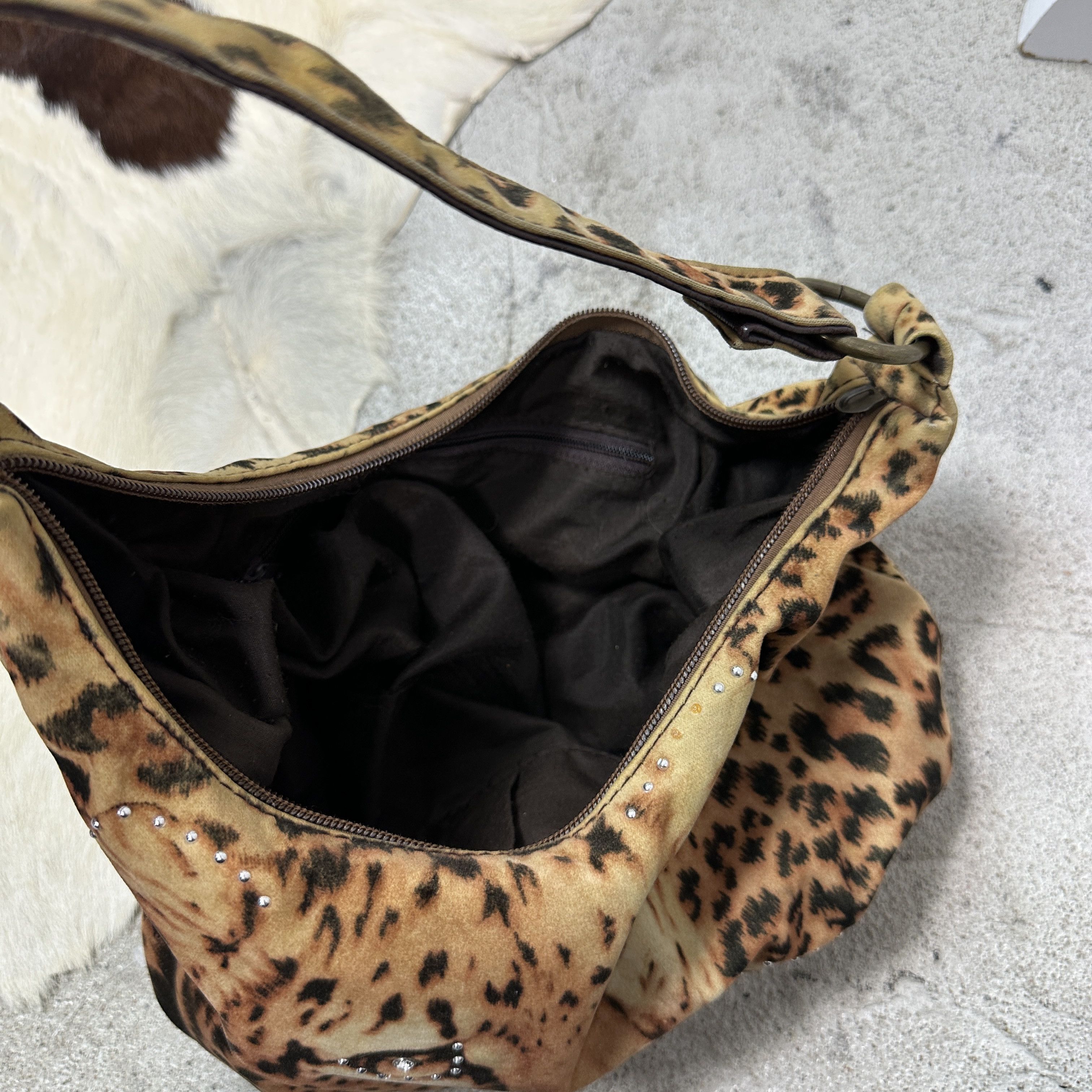 Vintage Vintage Avant Garde Mini Cheetah Hobo Bag Y2K Size ONE SIZE - 9 Thumbnail