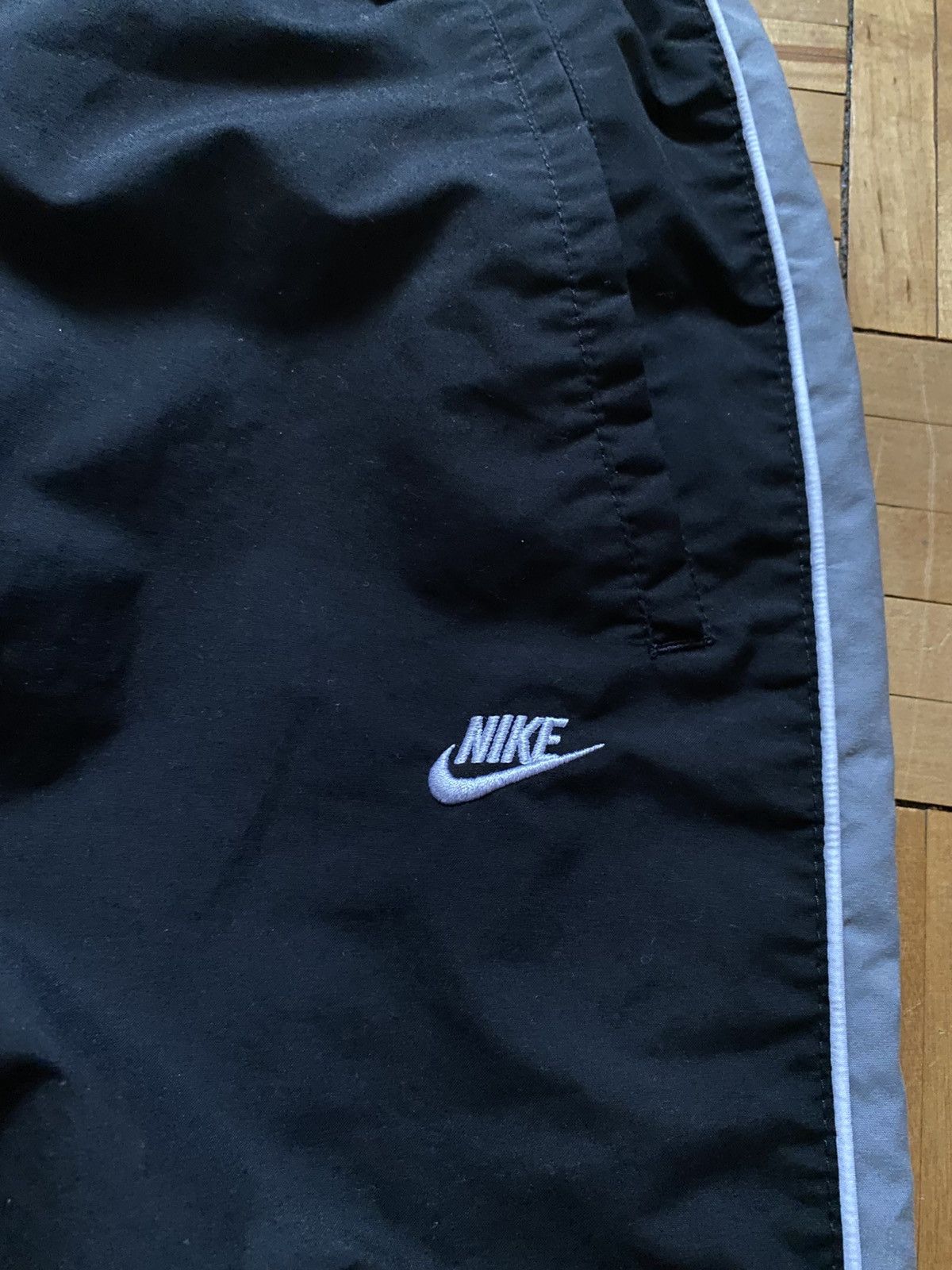 Nike Nike Vintage Rare Baggy Track Pants Size US 34 / EU 50 - 3 Thumbnail