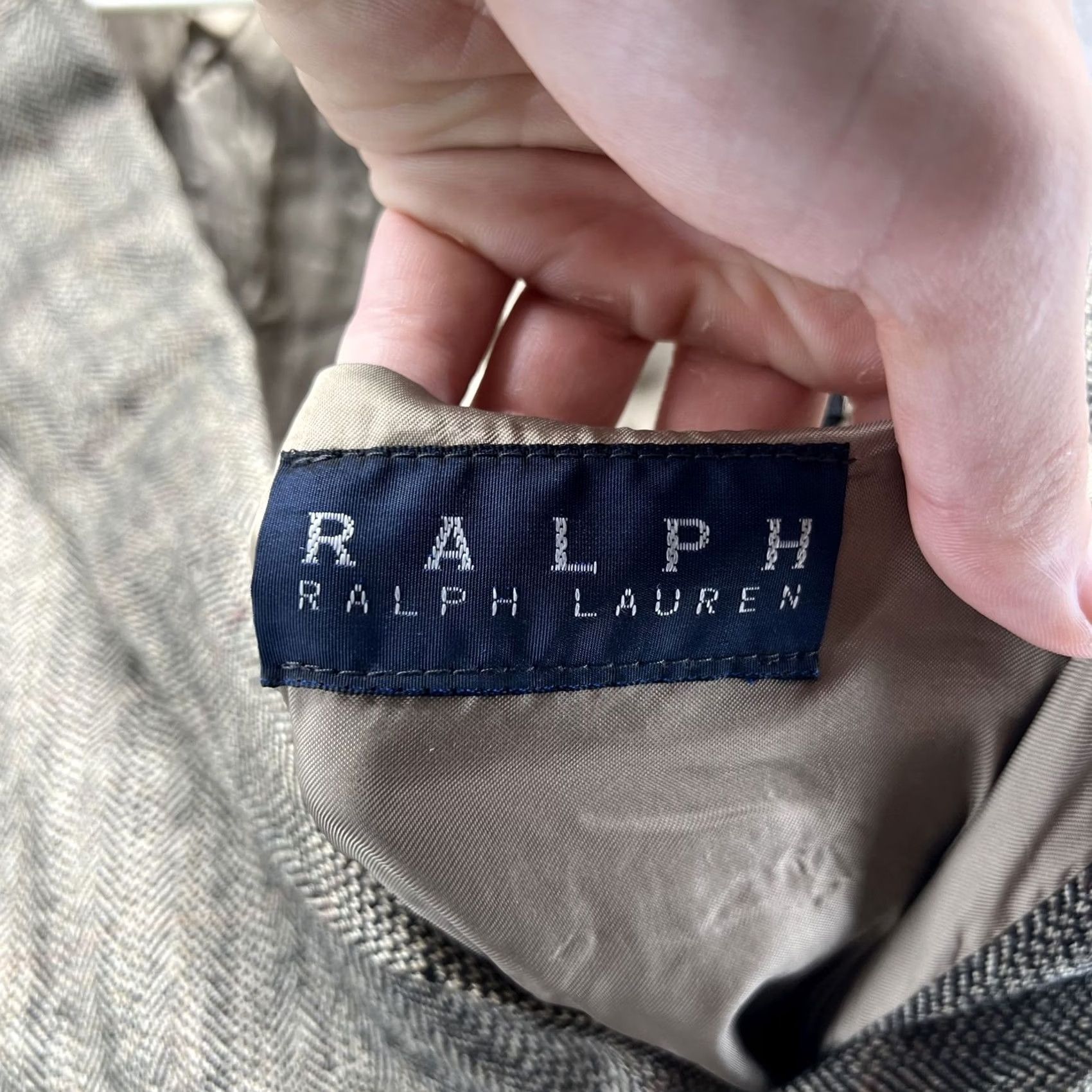 Ralph Lauren Ralph Lauren Blazer Mens 46R Gray Wool Herringbone Tweed Sport Coat Canada Jacket Coat Button Two-Button Notch Lapel Size 46R - 3 Thumbnail