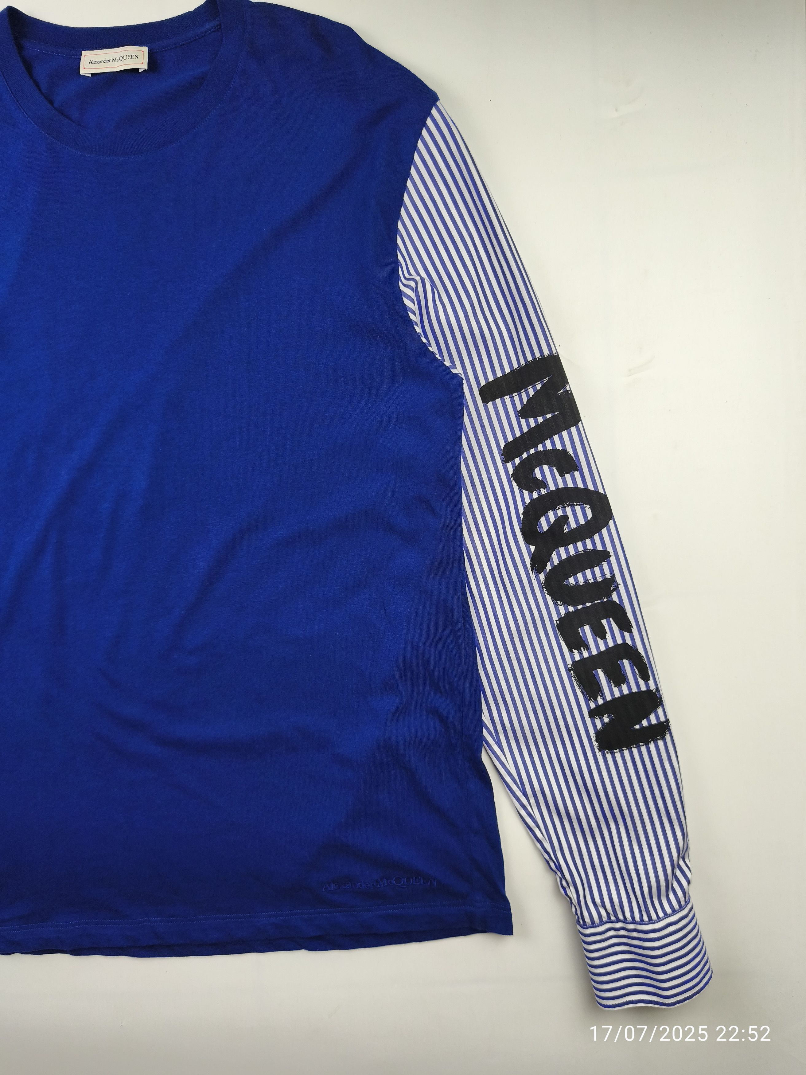 Alexander McQueen Alexander McQueen graffiti long sleeve t-shirt Size US M / EU 48-50 / 2 - 4 Thumbnail
