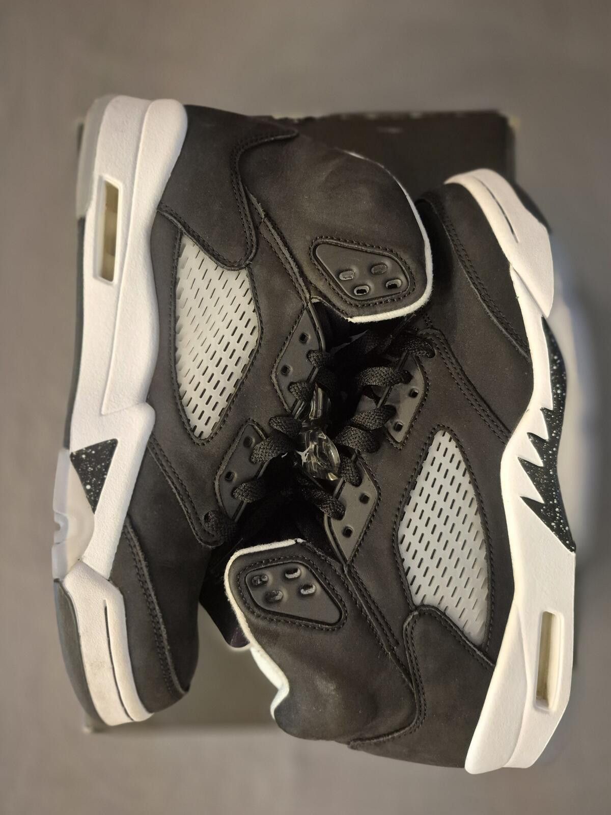 Jordan Brand Jordan 5 Retro Oreo (2013) Size 9 Men Size US 9 / EU 42 - 3 Thumbnail