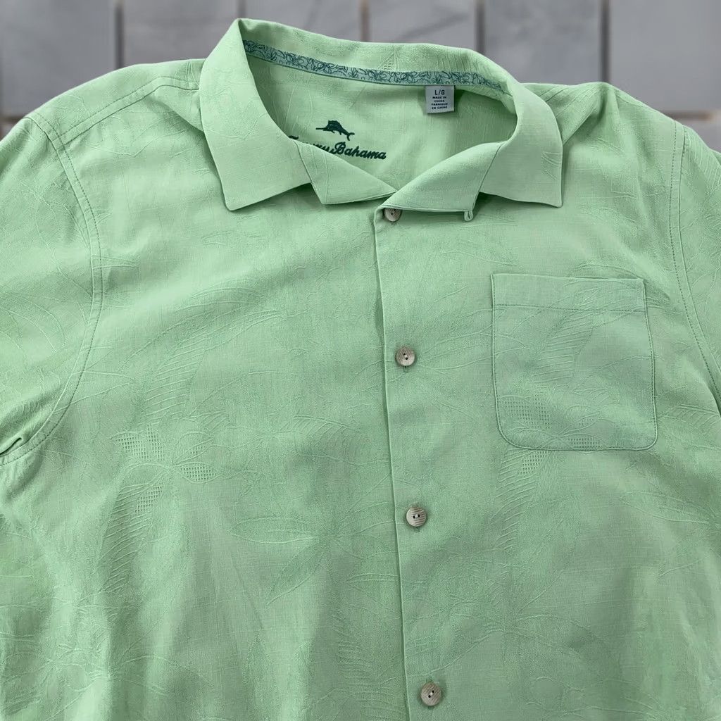 Tommy Bahama Tommy Bahama Button-Up Shirt Men L Green Short Sleeve Collared Size US L / EU 52-54 / 3 - 1 Thumbnail