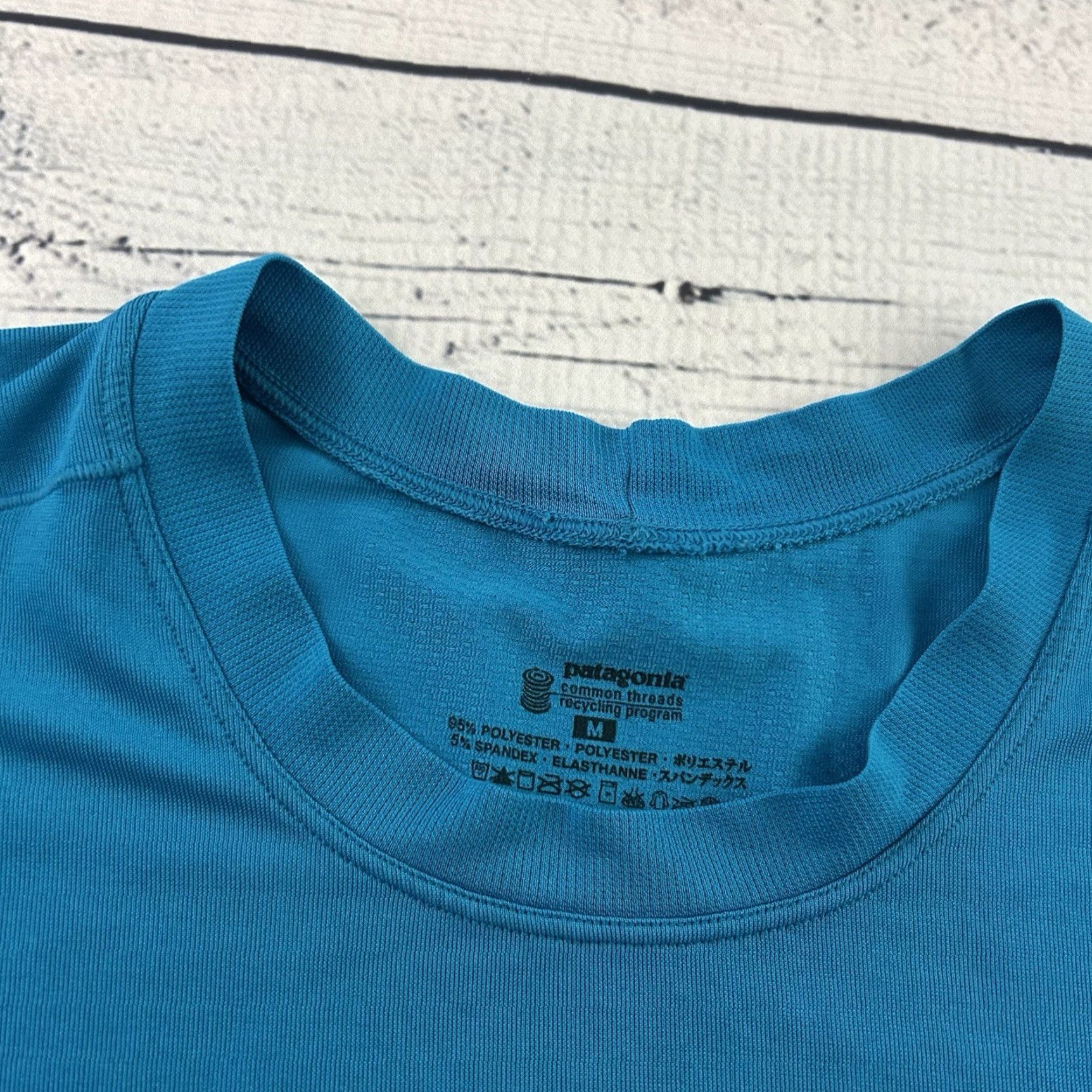 Patagonia Patagonia Short Sleeve Shirt Men M Medium Blue Polyester Spandex Baselayer T-Shirt Activewear Size US M / EU 48-50 / 2 - 2 Thumbnail