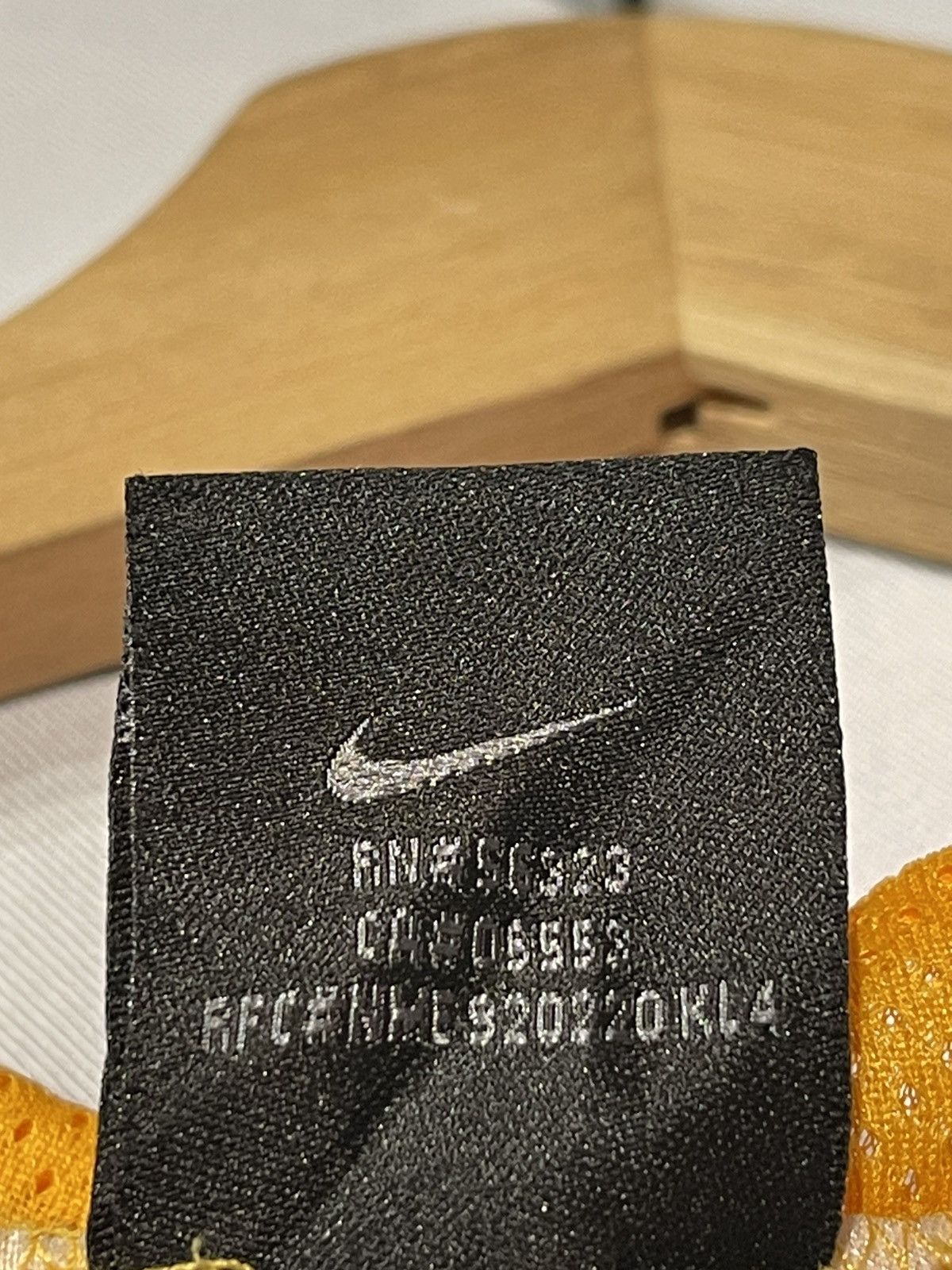 Nike × Vintage Nike x Kaiser chiefs football 2005/06 home kit soccer jersey Size US M / EU 48-50 / 2 - 8 Thumbnail