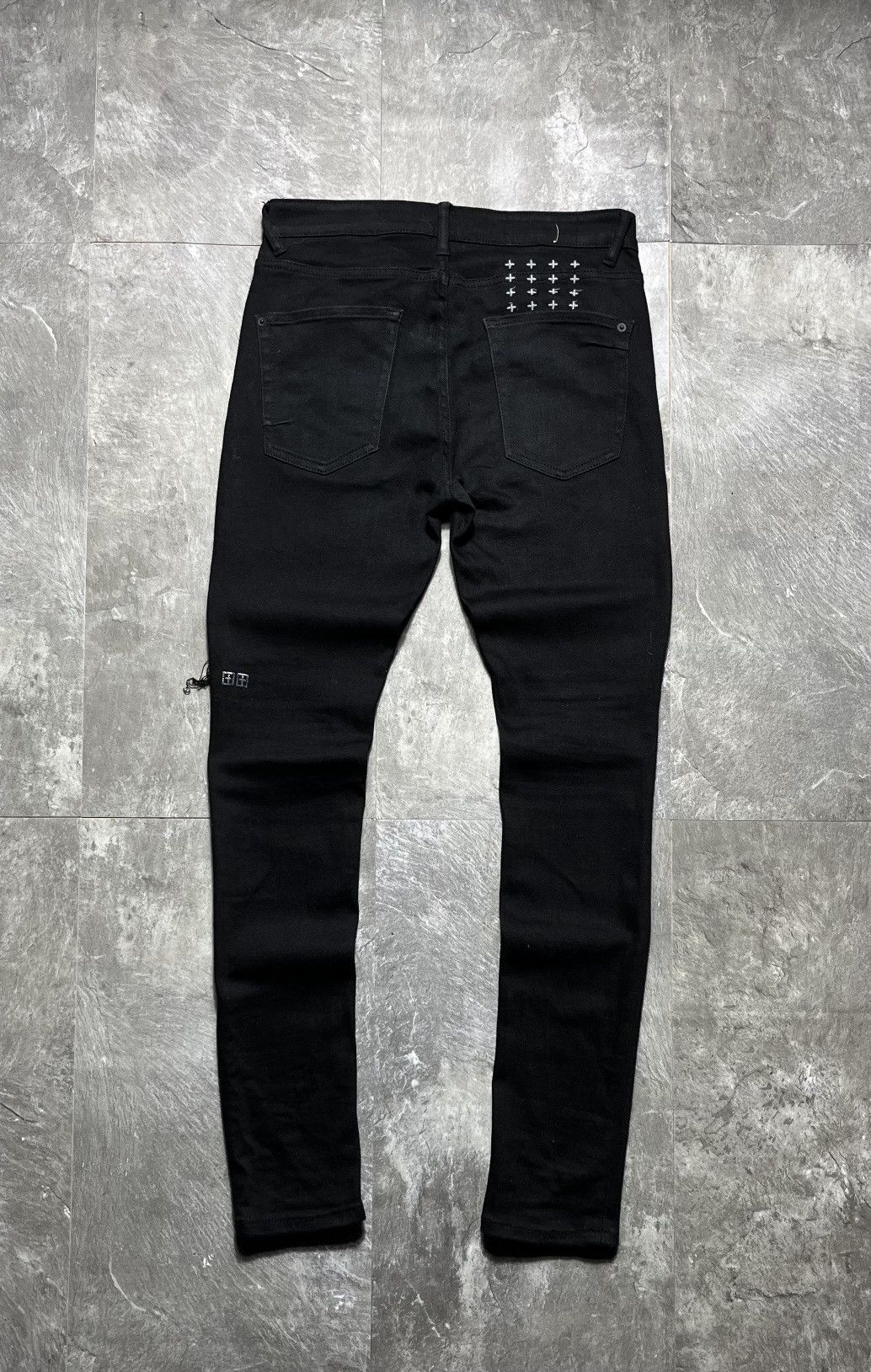 Ksubi Ksubi Knee Rip Plain Black Denim Jeans Size 32 Size US 32 / EU 48 - 1 Thumbnail