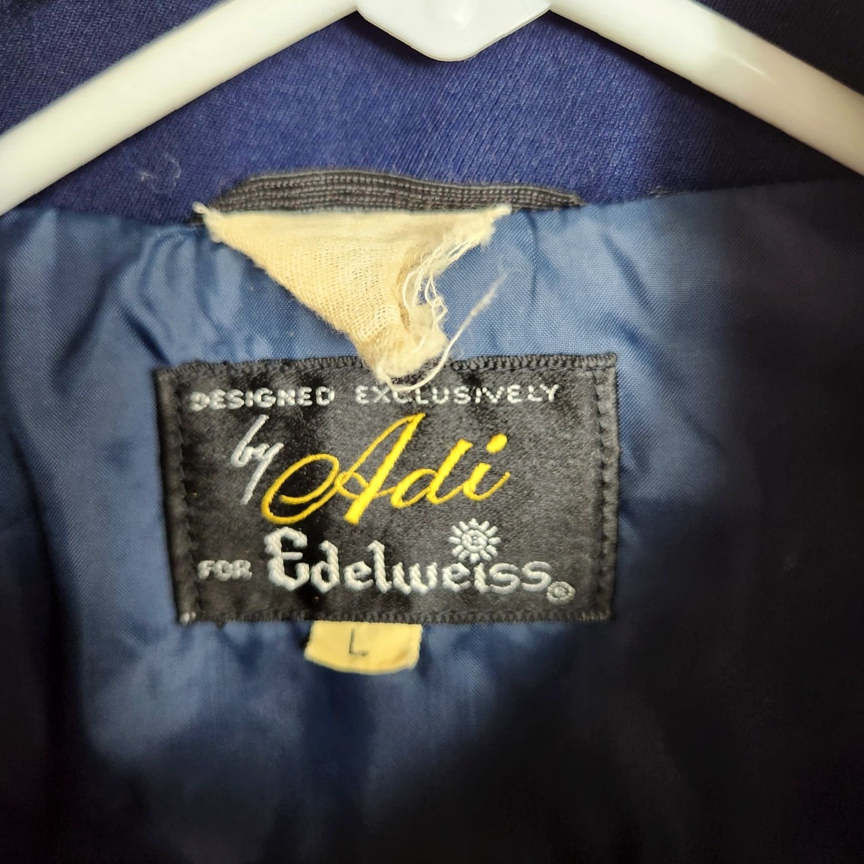 Vintage VINTAGE Adi for Edelweiss Jacket Navy L Union Made In Munich Men Short Zip Pockets Insulated Size US L / EU 52-54 / 3 - 4 Thumbnail