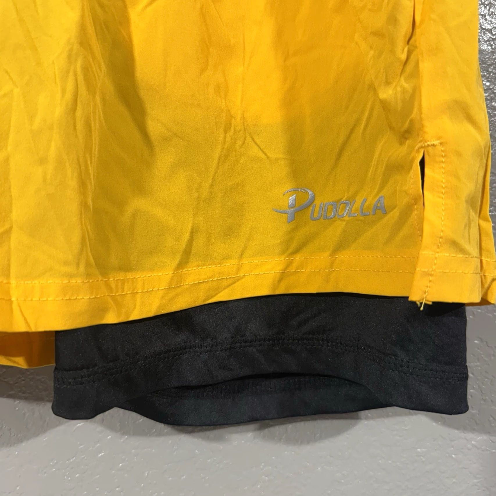 Vintage Pudolla Mens Sz L Running Training Shorts Gym Athletic Workout Shorts Zip Pocket Yellow Nylon Elastic Moisture Wicking Pockets Reflective Athletic Size US 33 - 7 Thumbnail