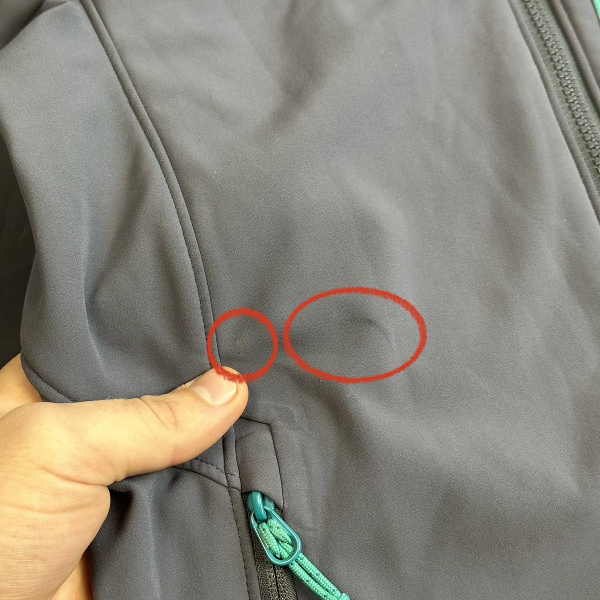 Arc'teryx × Vintage Arc'teryx Soft Shell Hooded Jacket Women's Size M Size M / US 6-8 / IT 42-44 - 9 Thumbnail